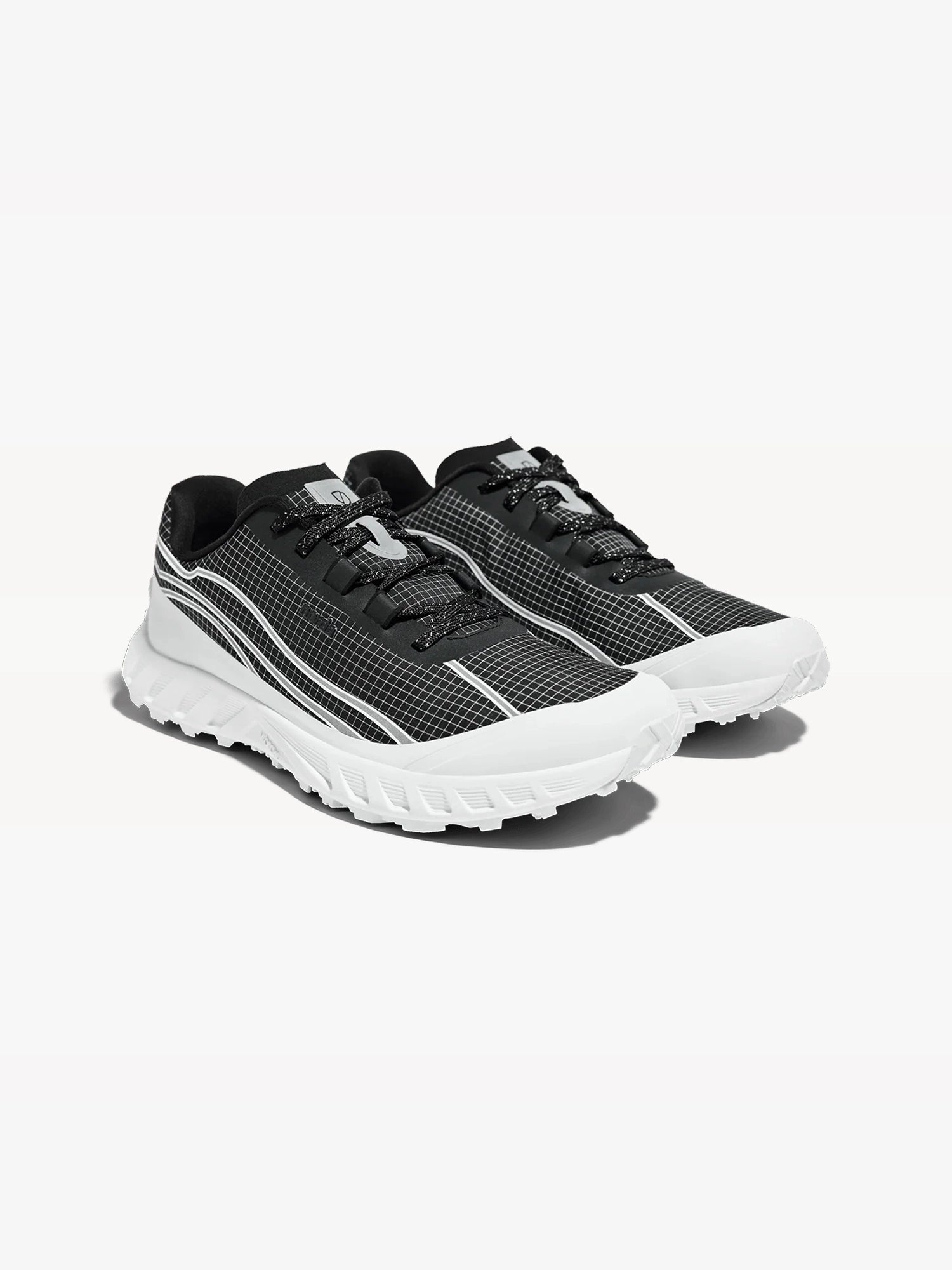 color:summit black