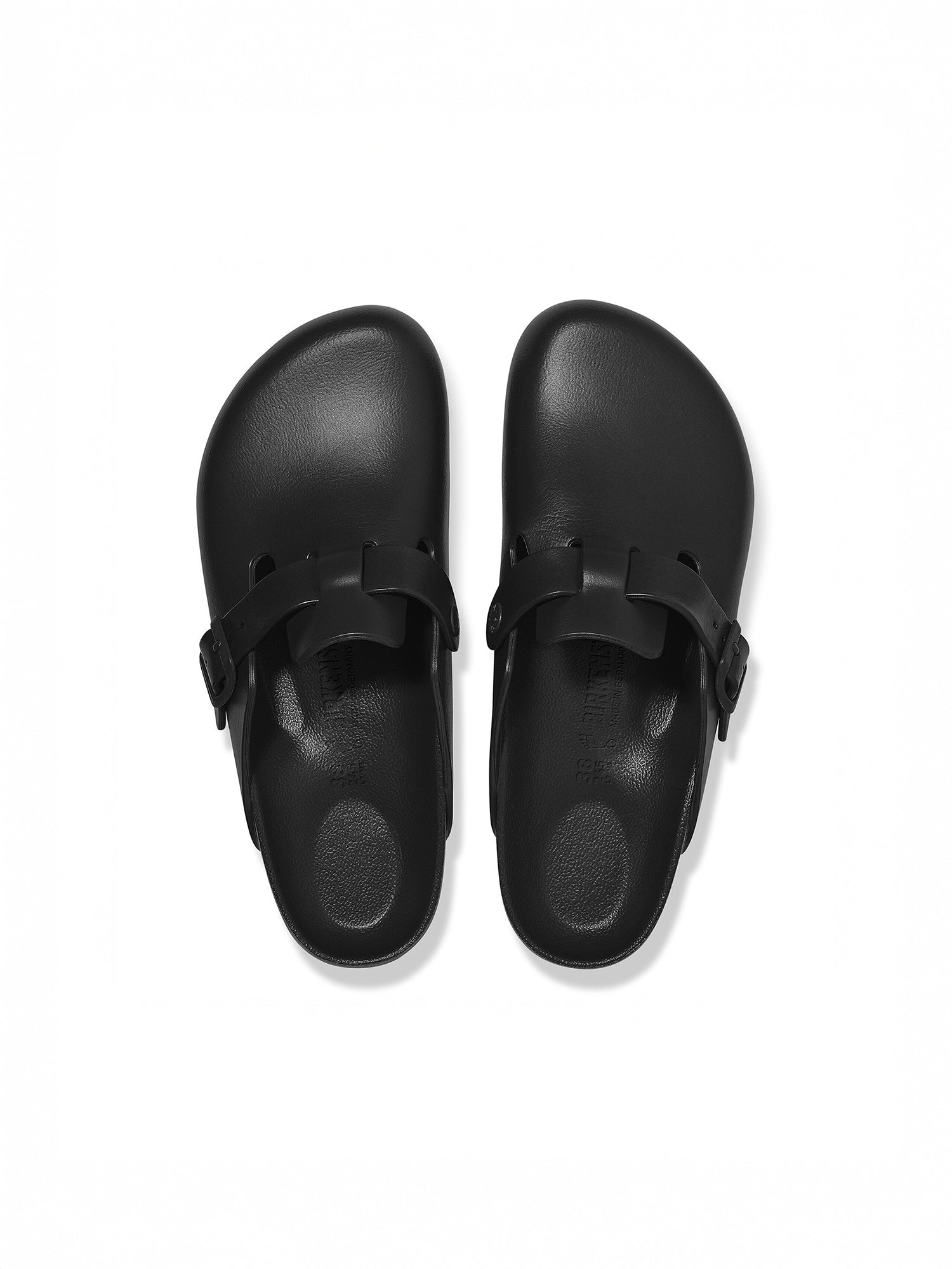 color:black
