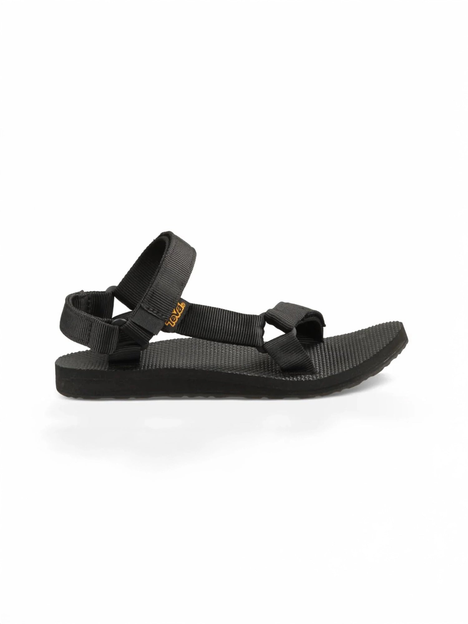 color:black
