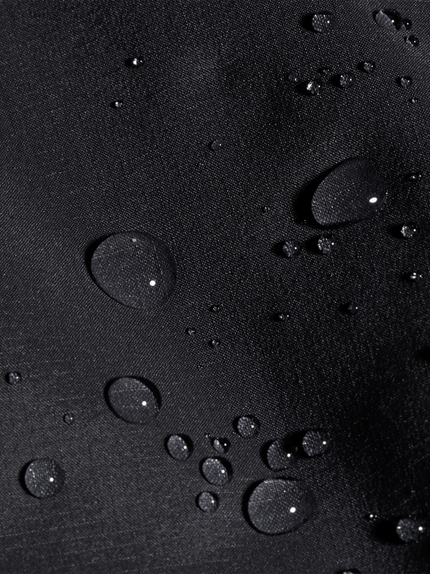 color:black