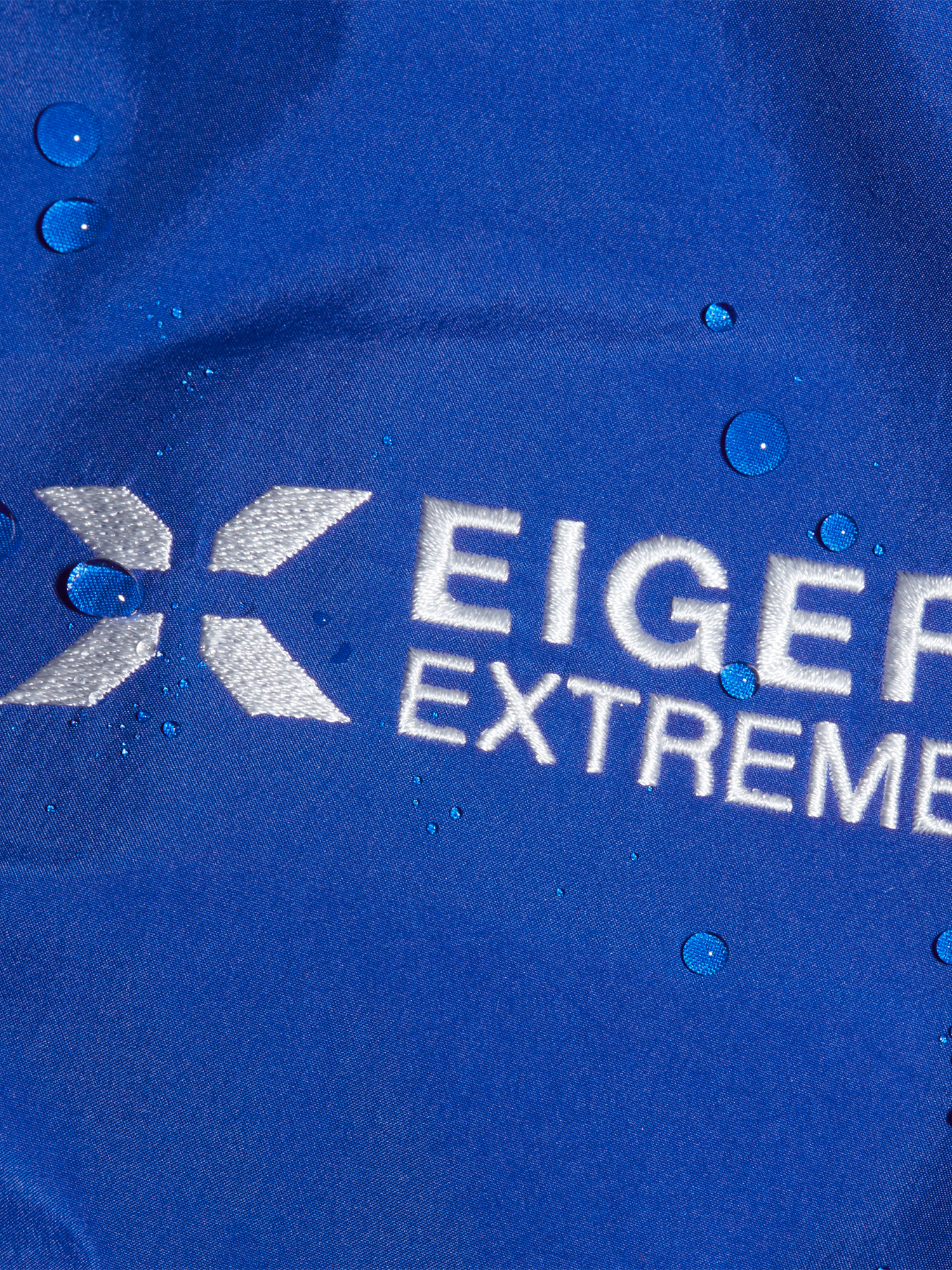 color:eiger blue