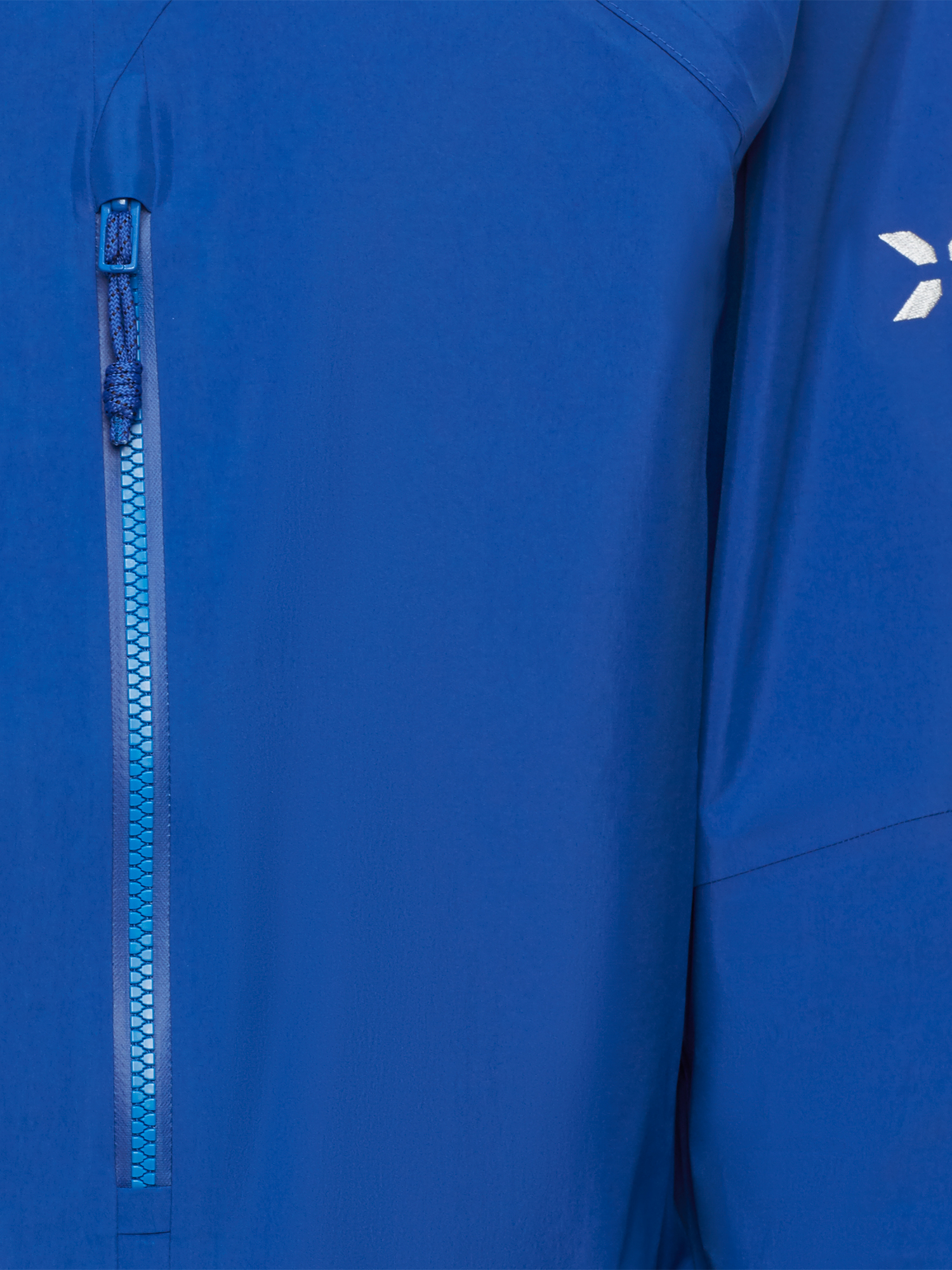 color:eiger blue