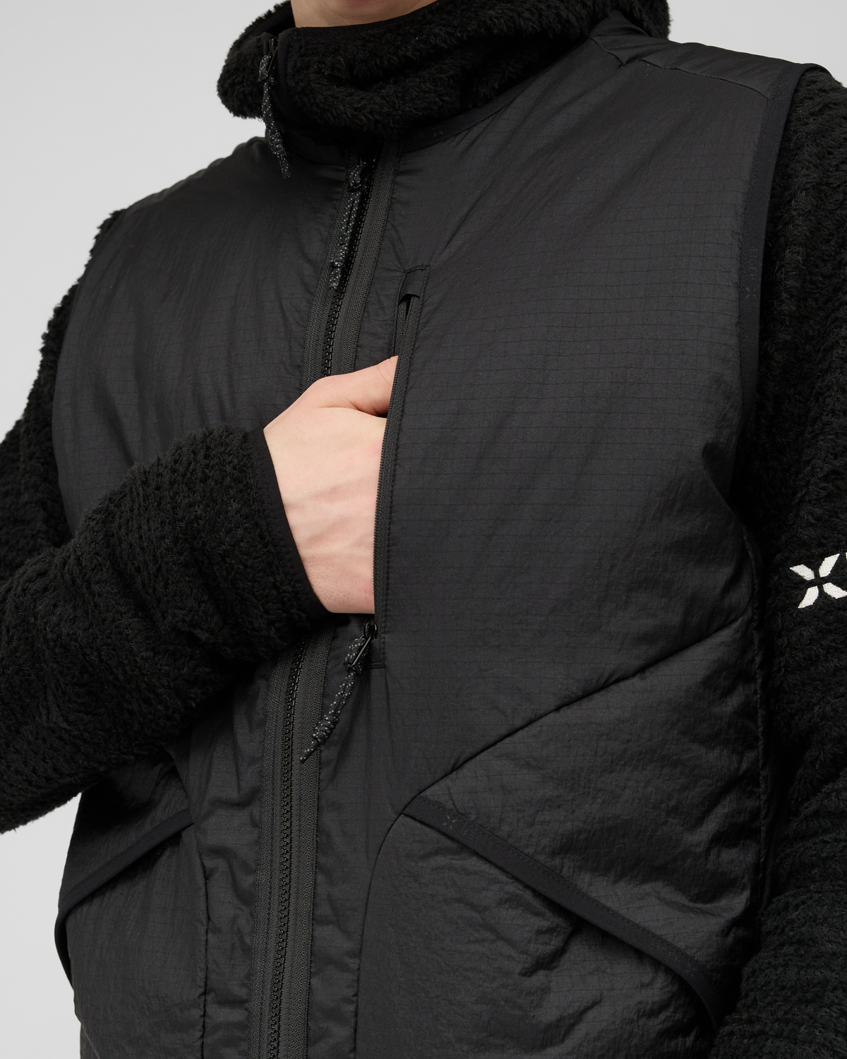 Men’s Eiger Free Light IN Vest – Black