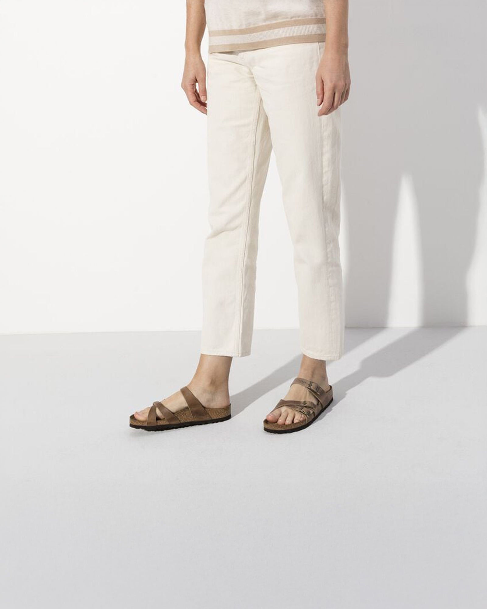 color:tobacco brown