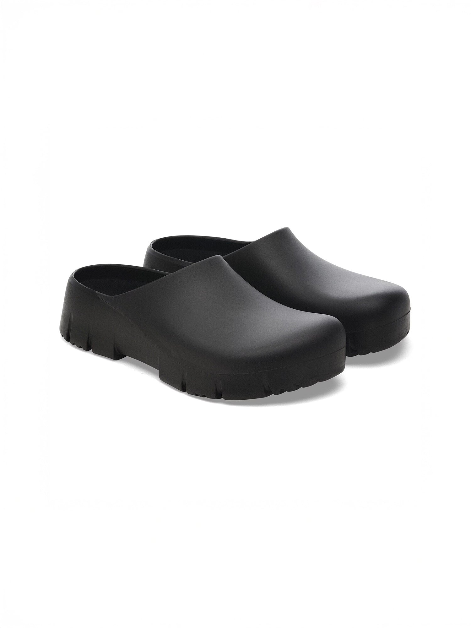color:black