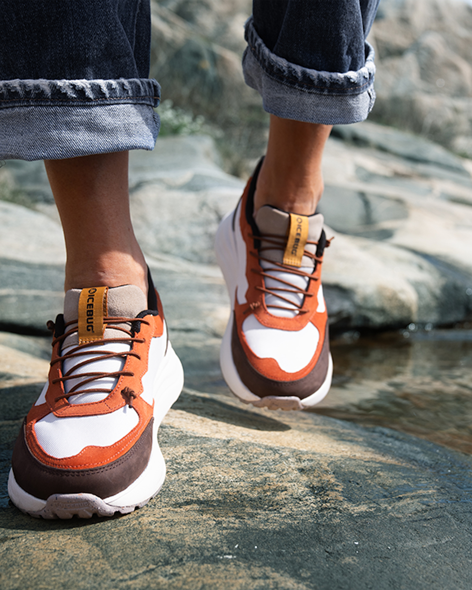 color:oat / terracotta