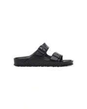 color:black
