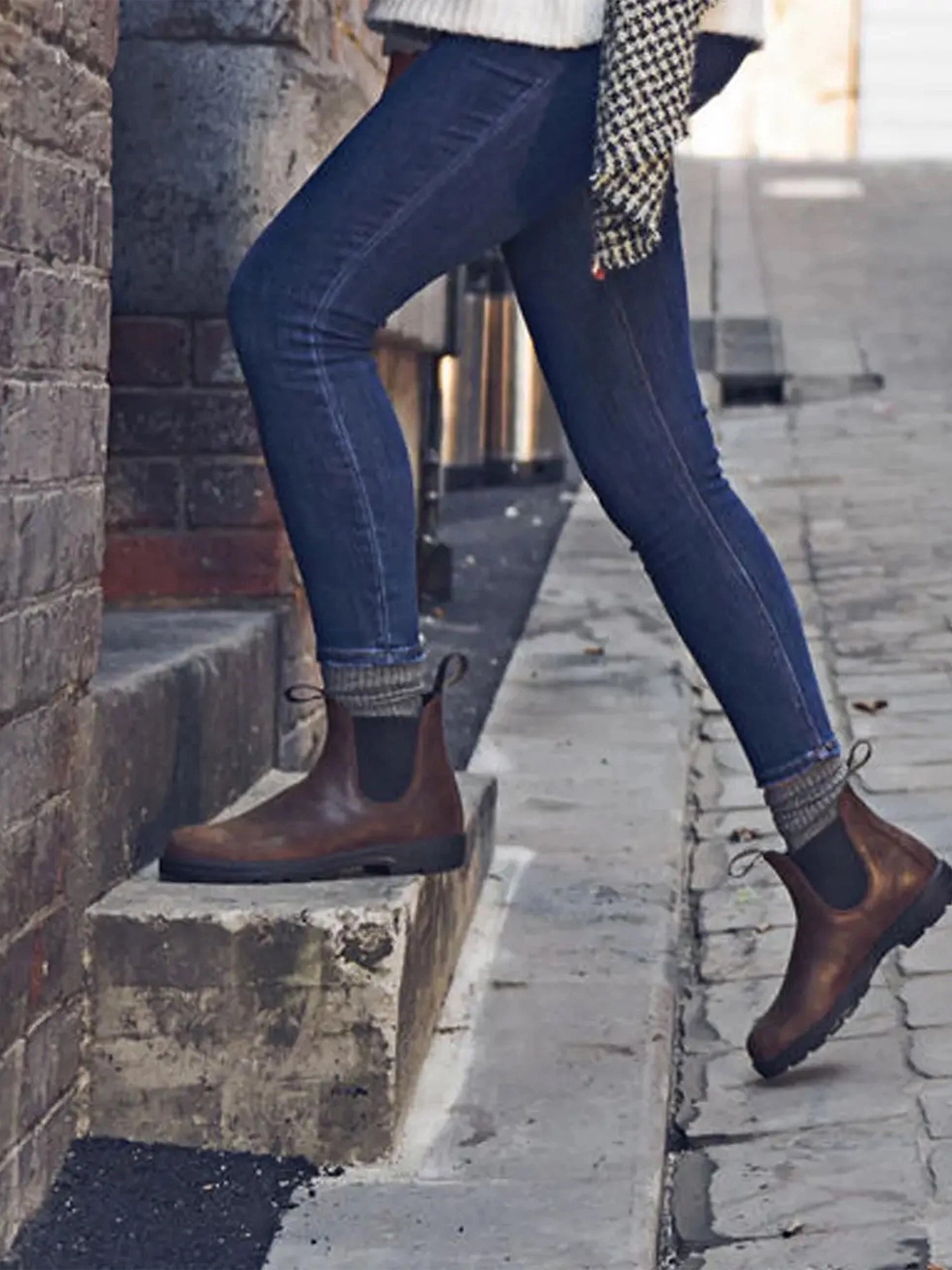 color:antique brown