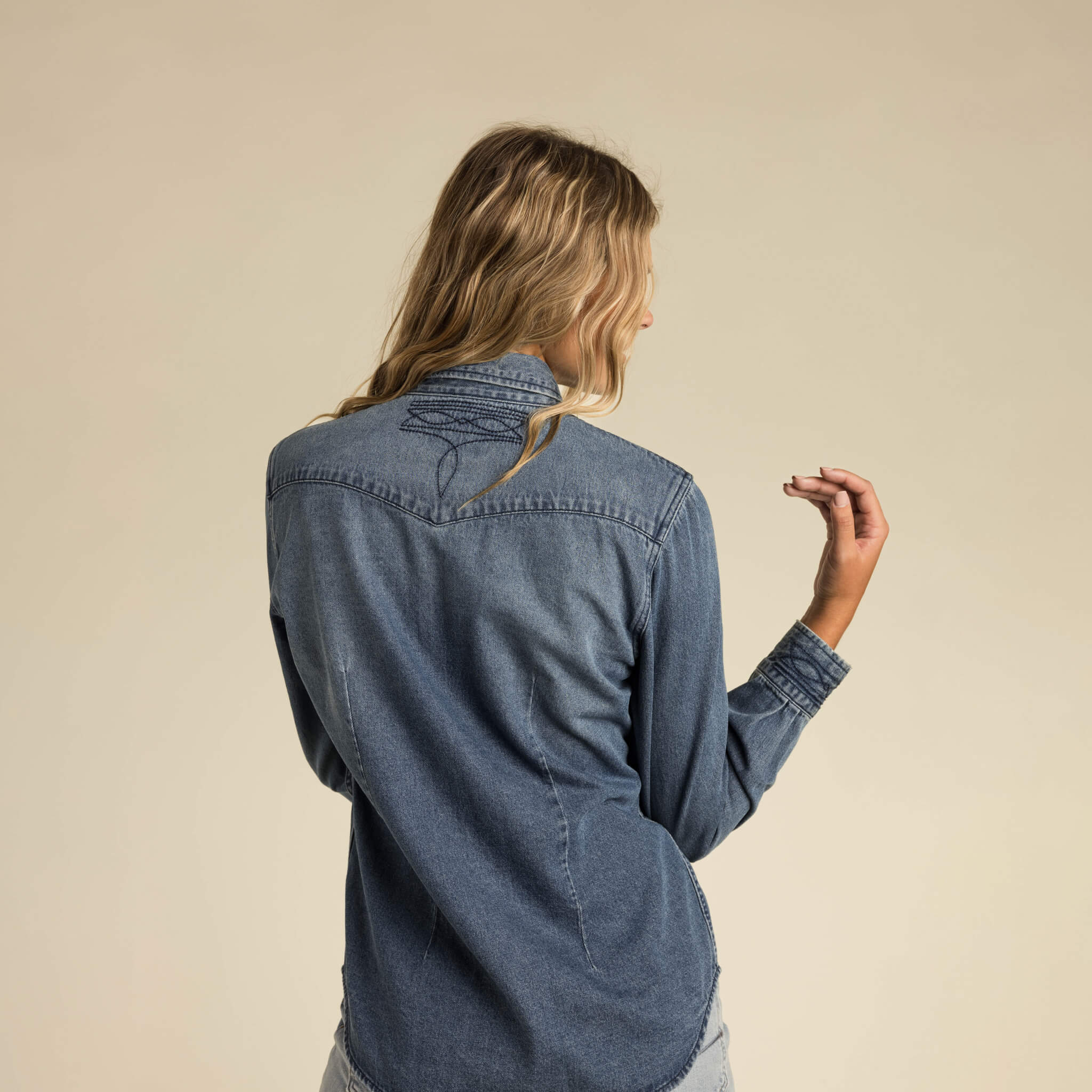 Women's Hondo Pearl Snap Denim Shirt