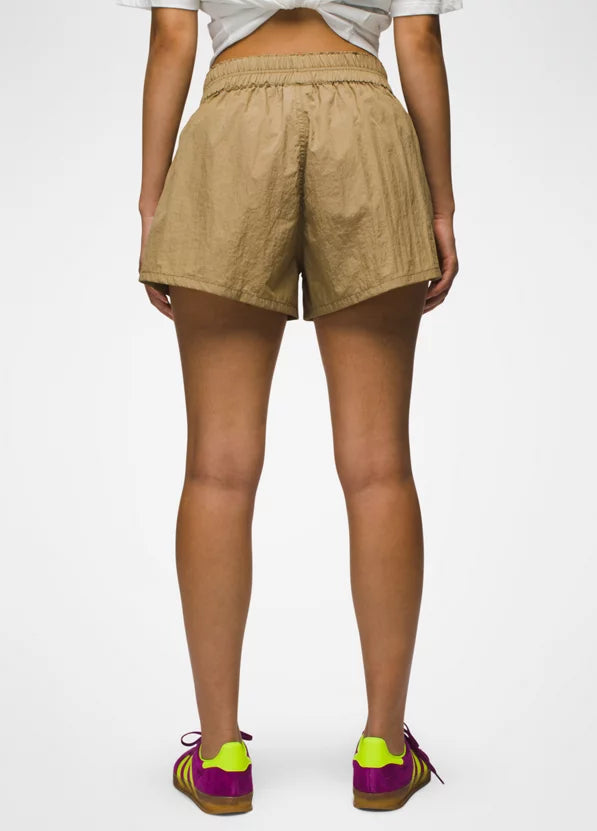 Women's Crossback Shorts (Past Season)