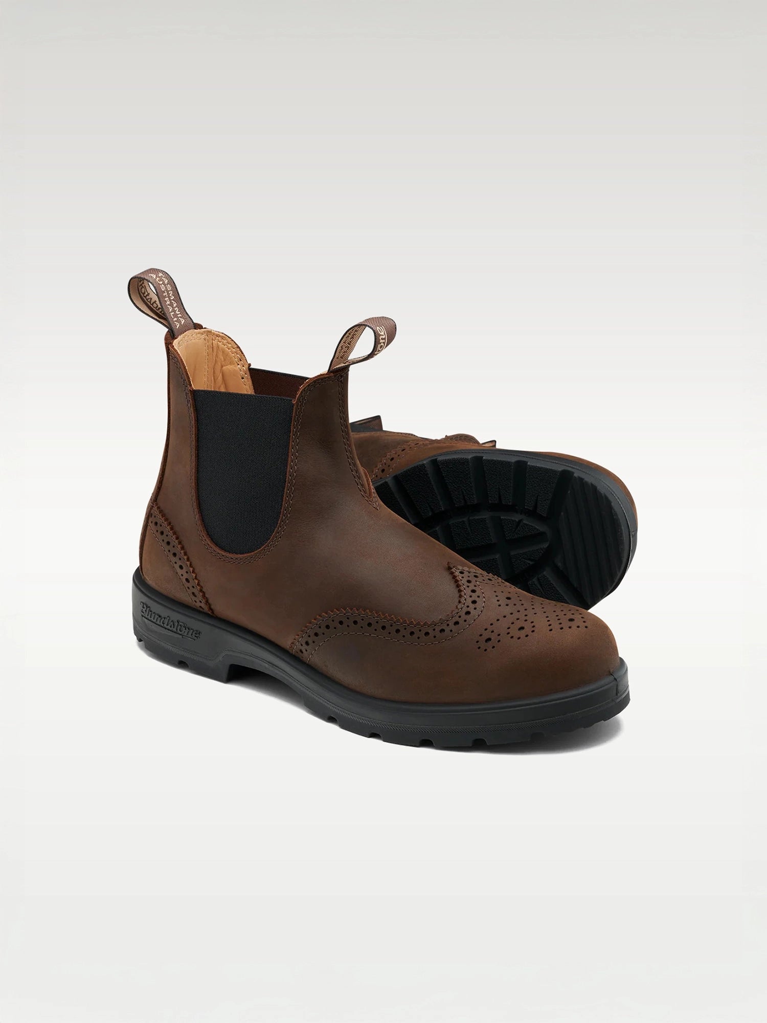 color:antique brown brogue
