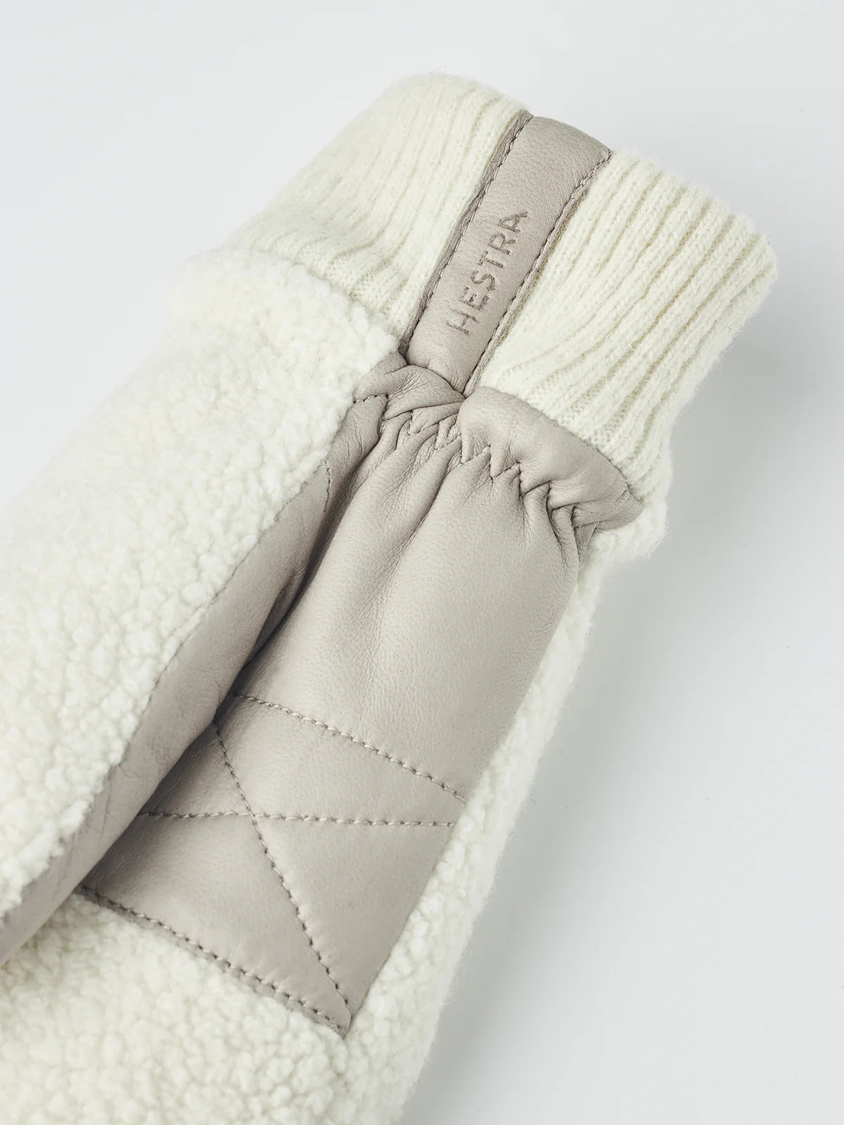 Women's Emilia Mitts