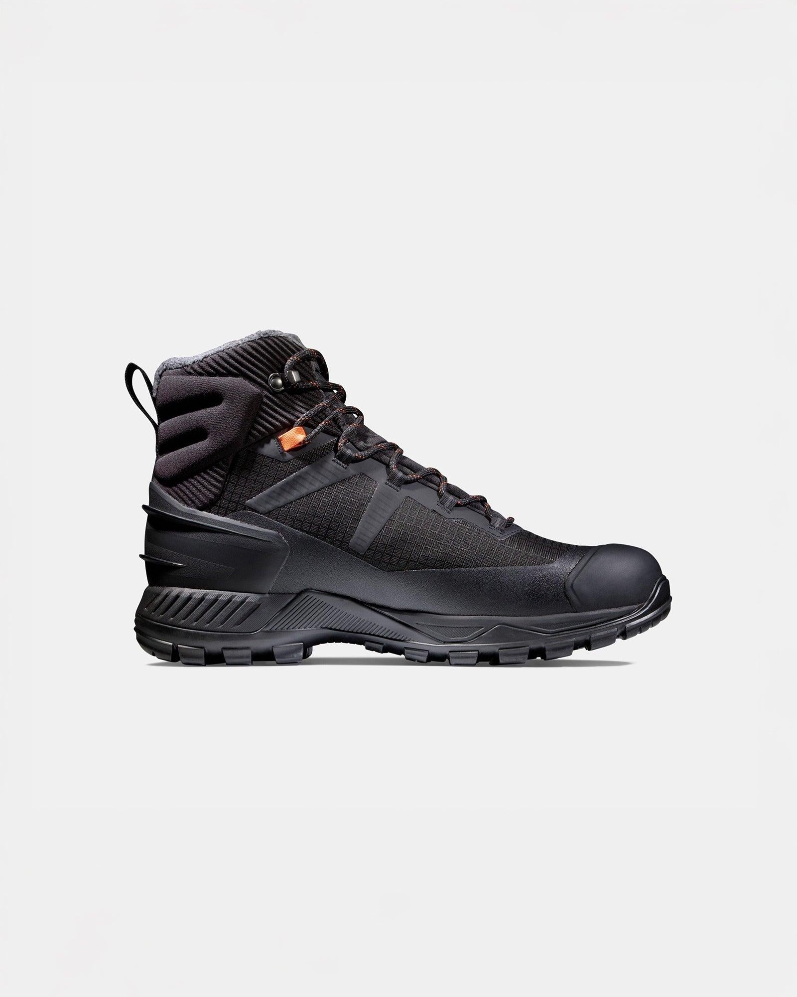 color:black