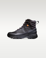 color:black