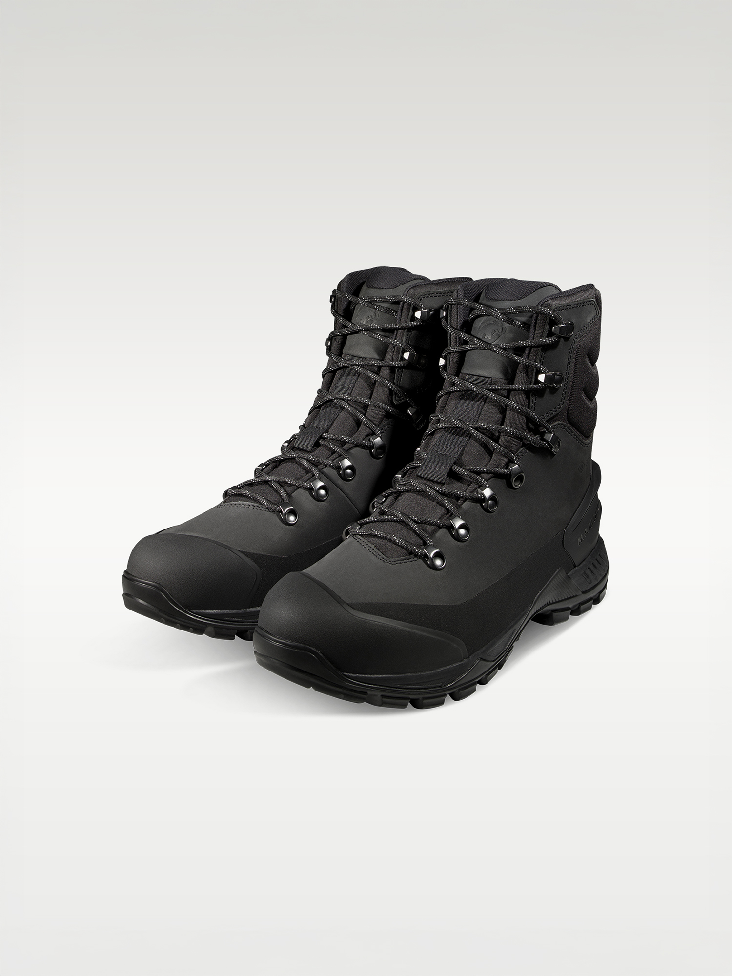 color:black