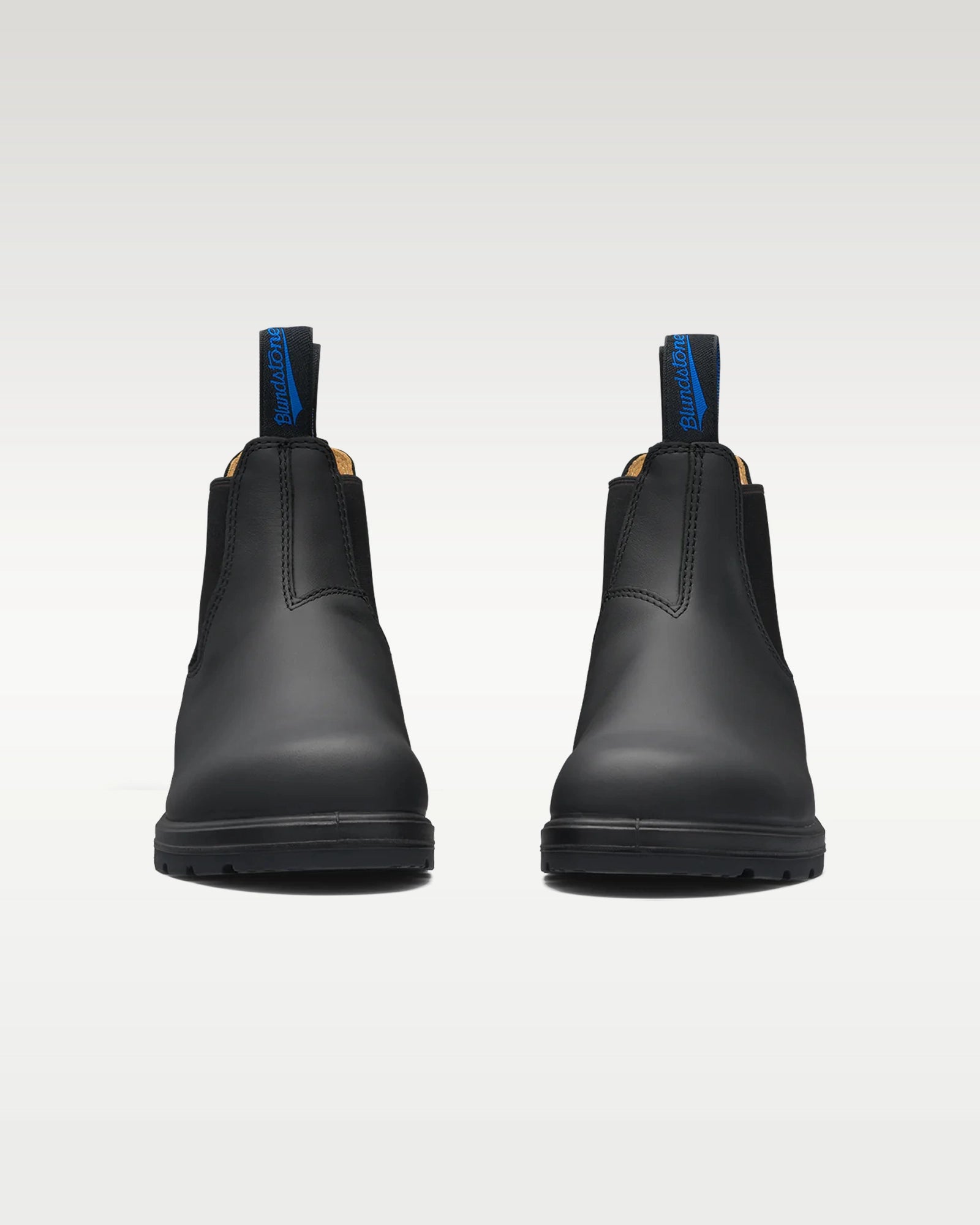 color:black