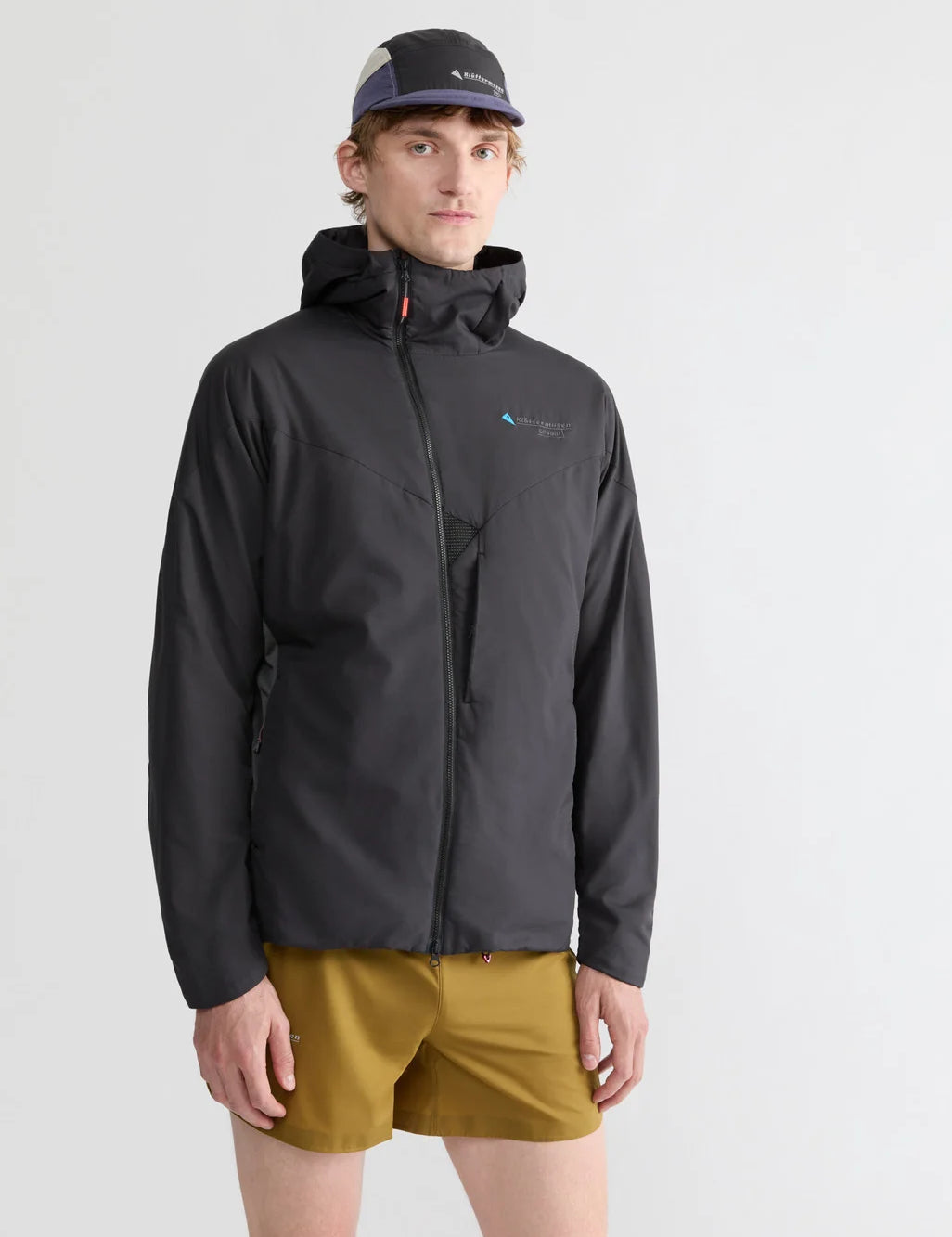 818_hs_zuGNpsZ92bk9QKgEFO9DA_10464_Gondul_Hood_Jacket_M_s_Raven_013-full.webp
