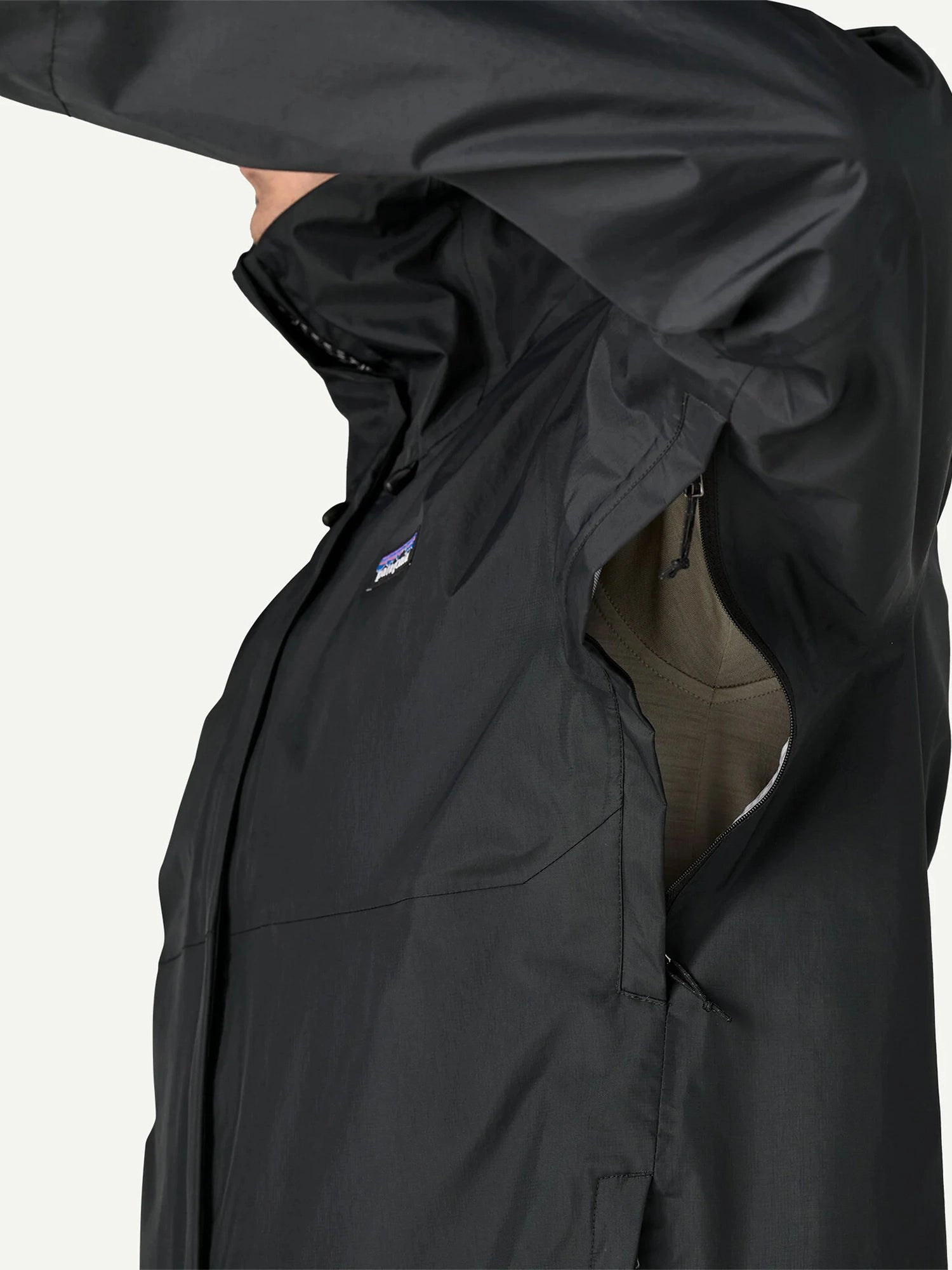 color:black