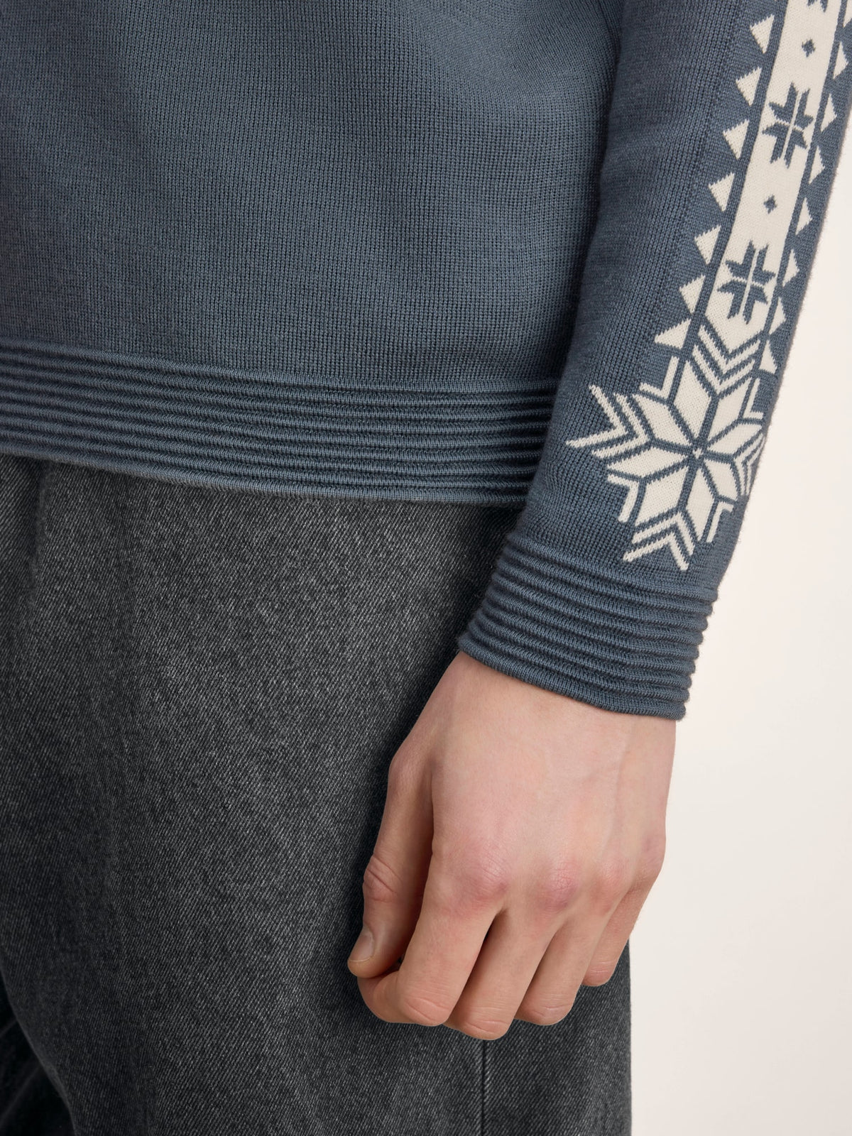 Men’s Geilo Sweater – Steel Offwhite