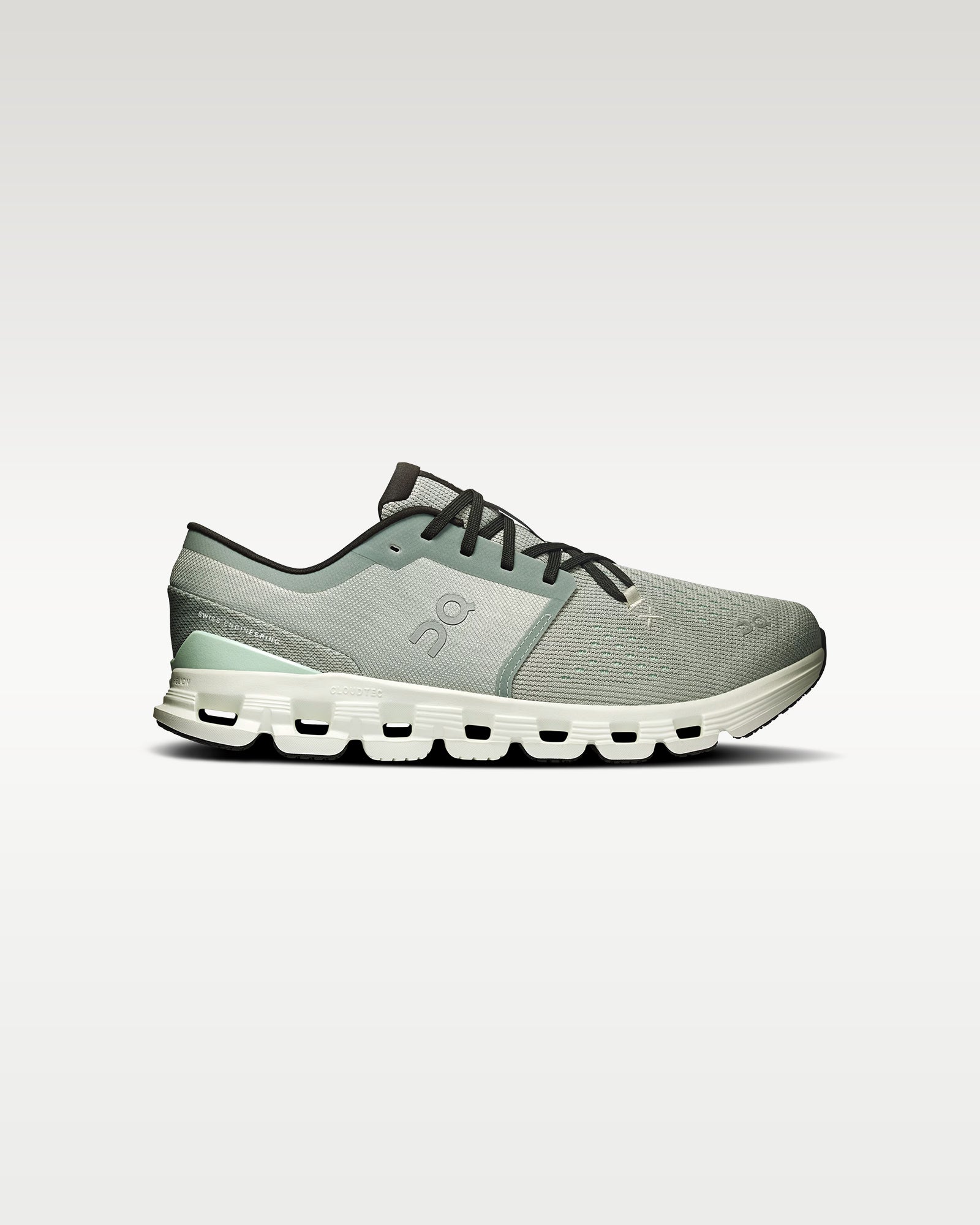 color:tin / iceberg