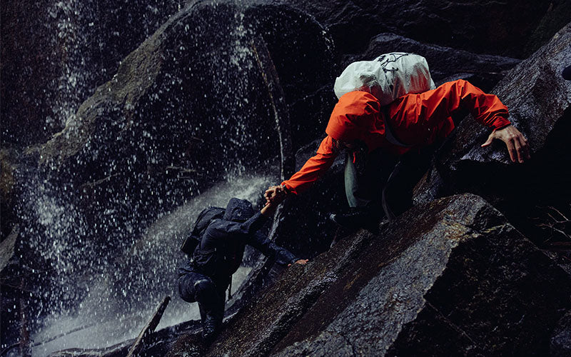 Arcteryx_Mood2_F22_800x500px-48985-0.jpg