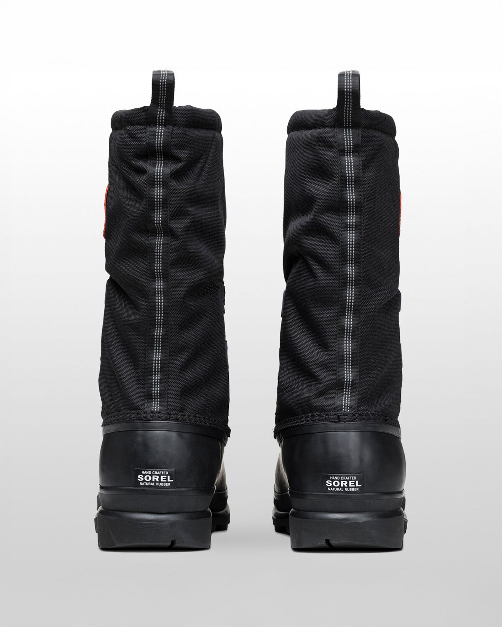 color:black / red