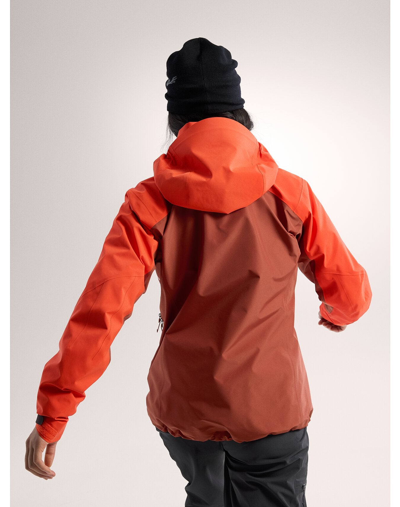 Women's Beta AR Jacket (Past Season)