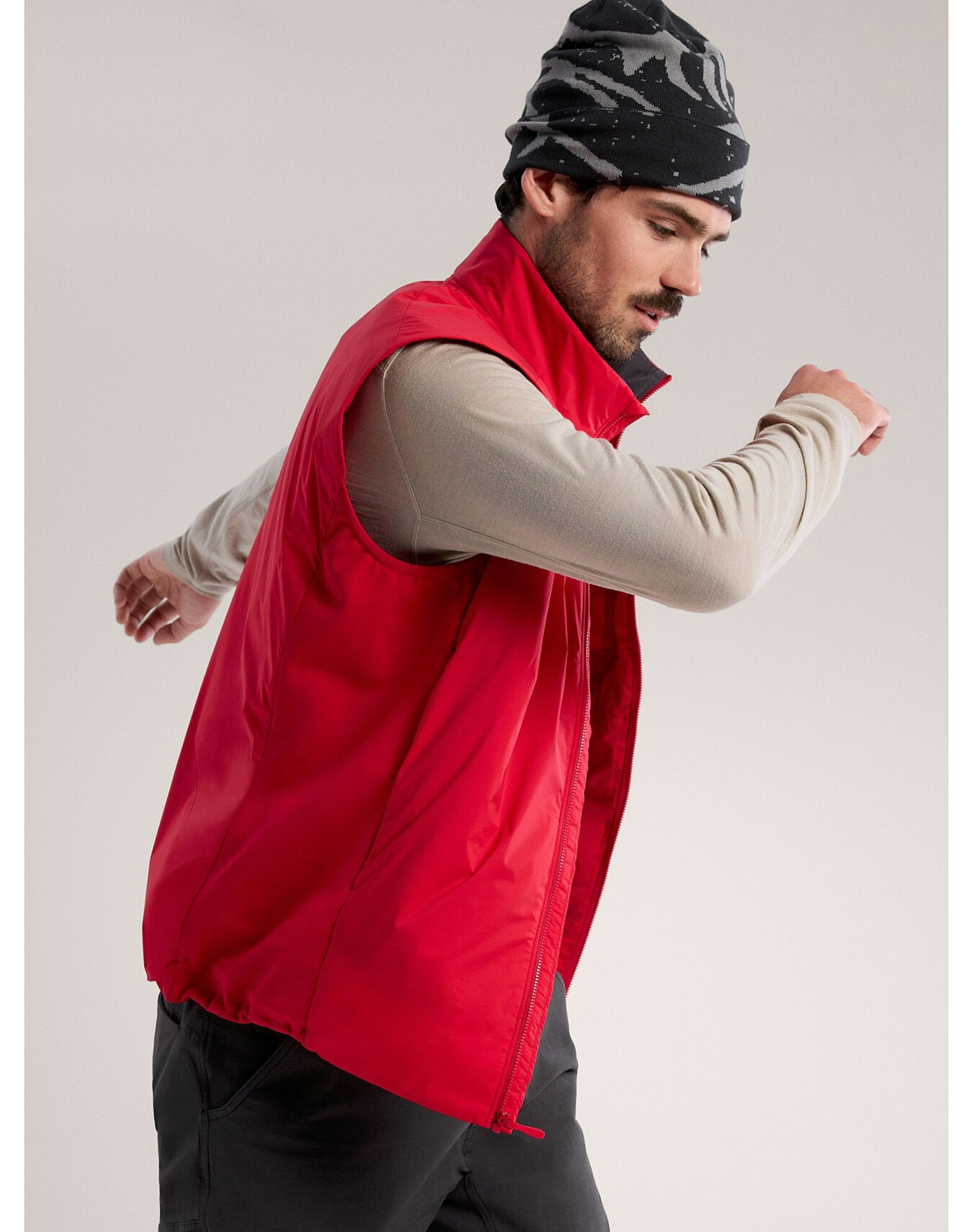Men's Atom Vest (Past Season)