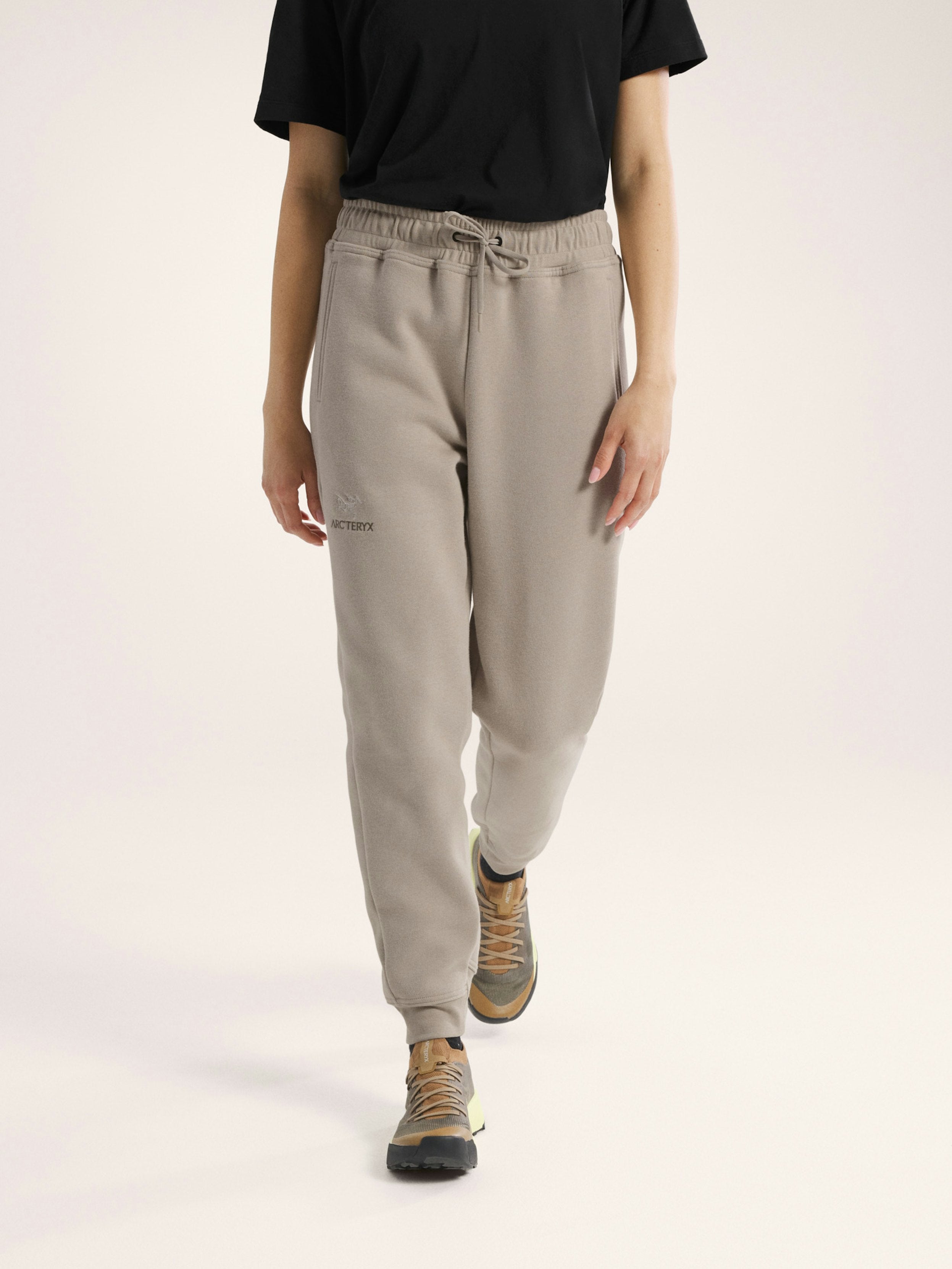 Women's Emblem Fleece Jogger (Past Season)