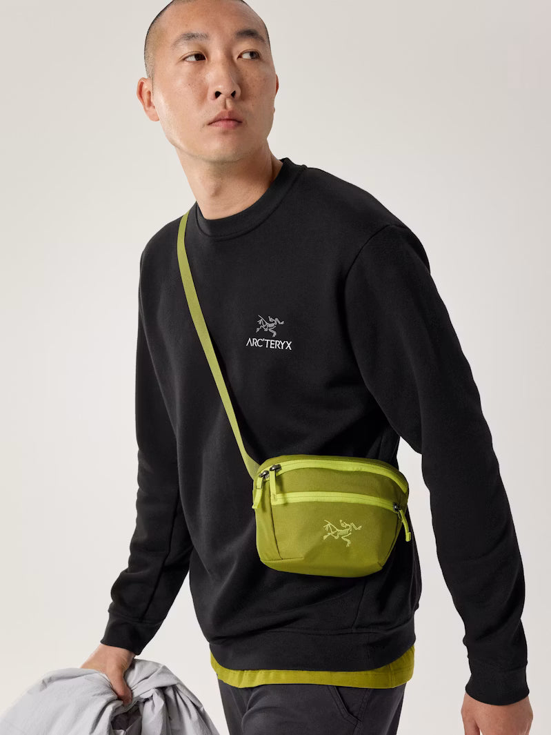 Men's Emblem Fleece Crew Neck Pullover