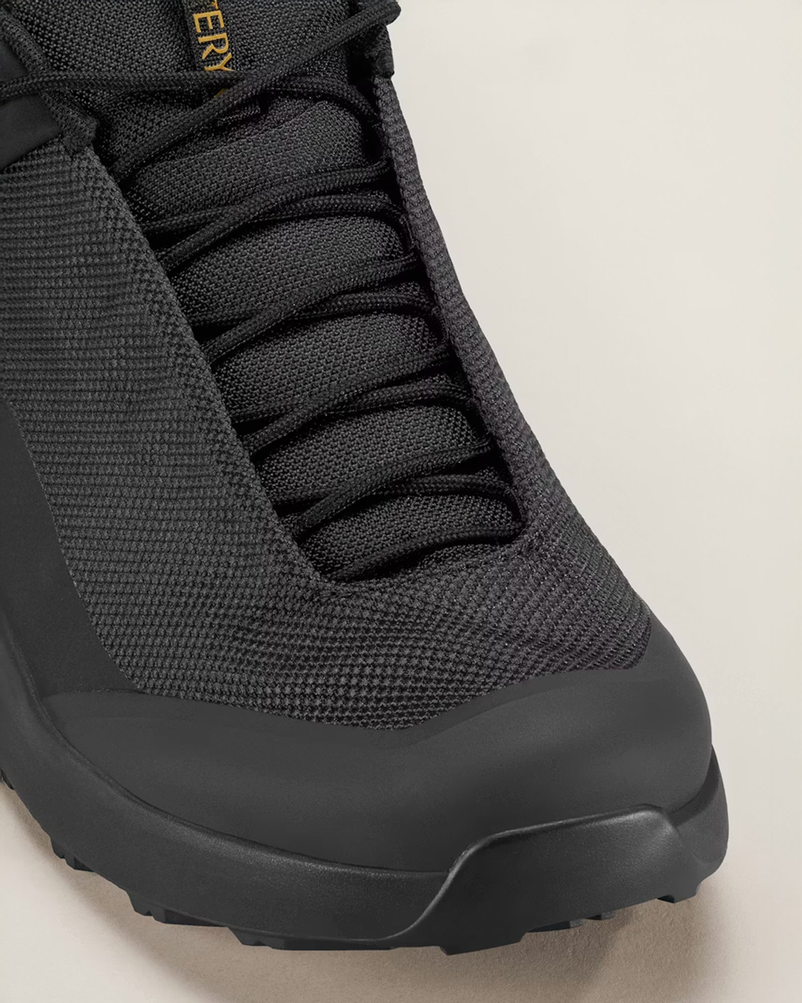 color:black / yukon