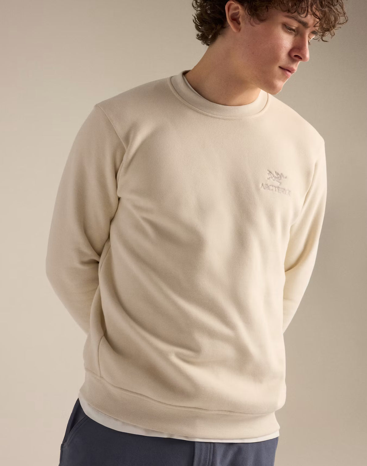 Men's Emblem Fleece Crew Neck Pullover