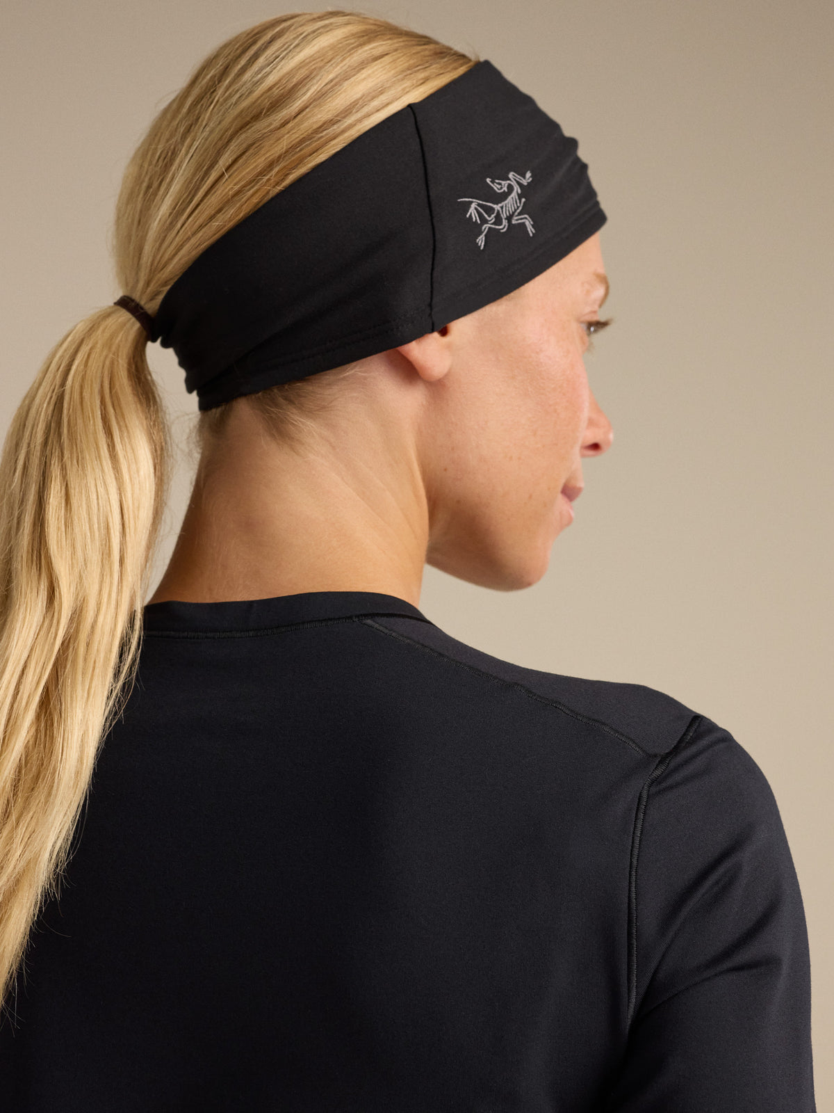 Women’s Rho Crew Neck LS product image