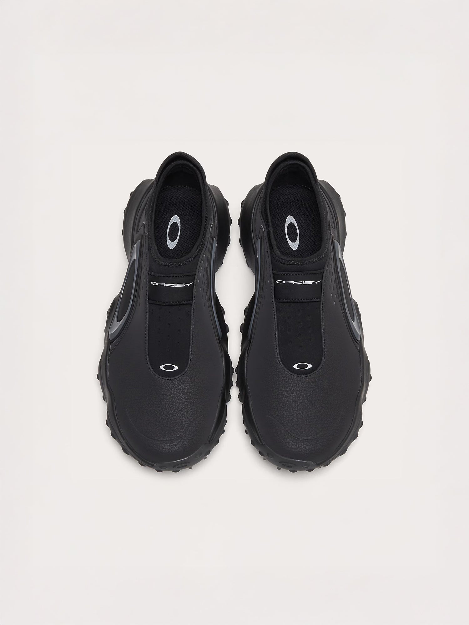 color:blackout