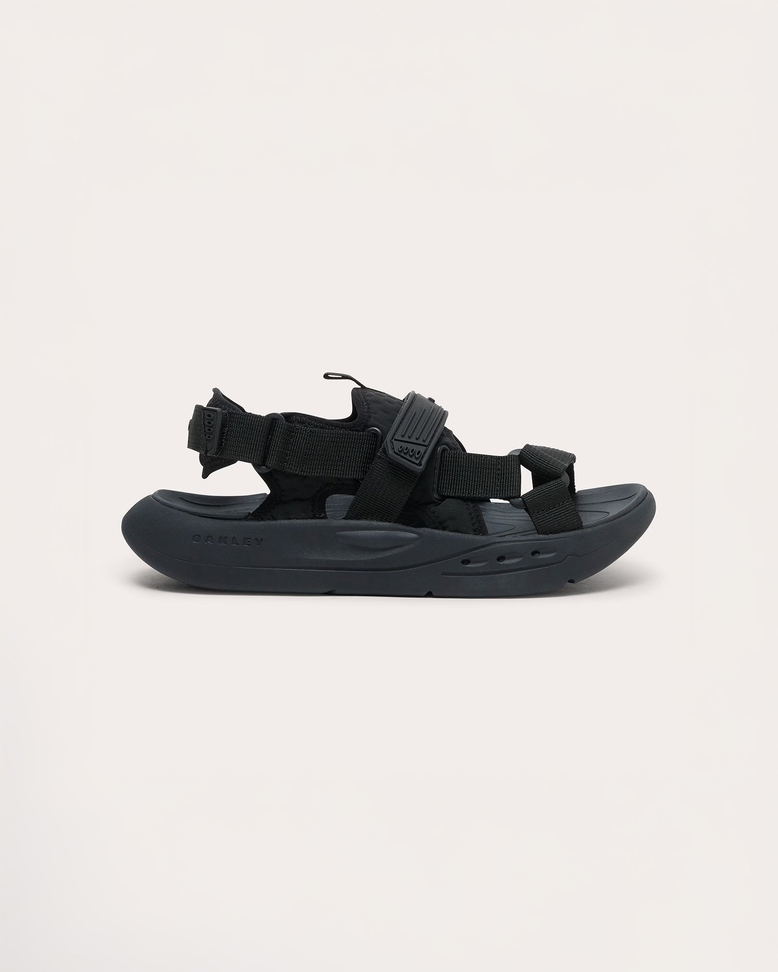 color:pitch black