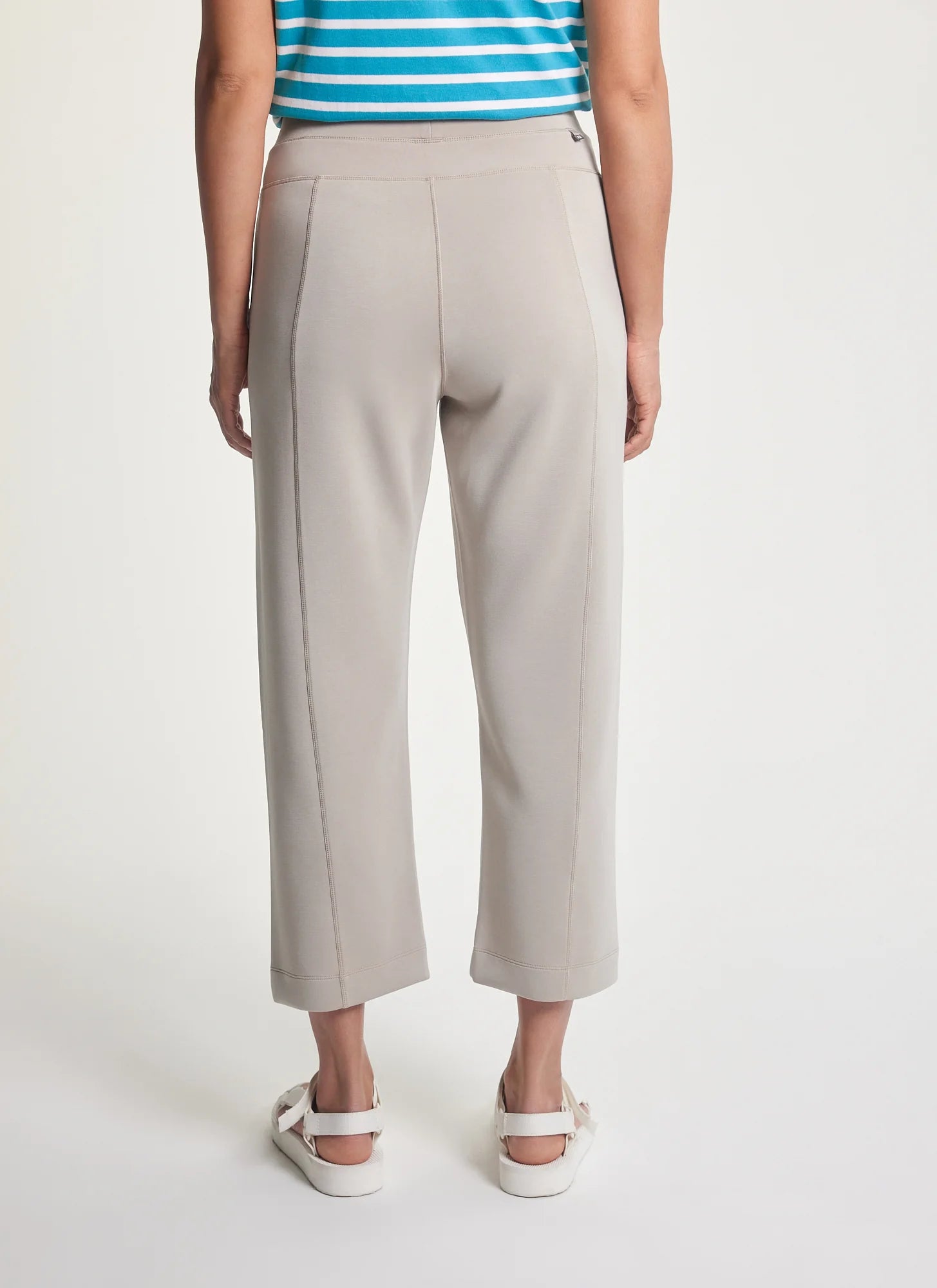 Women's Vero Capri Pants