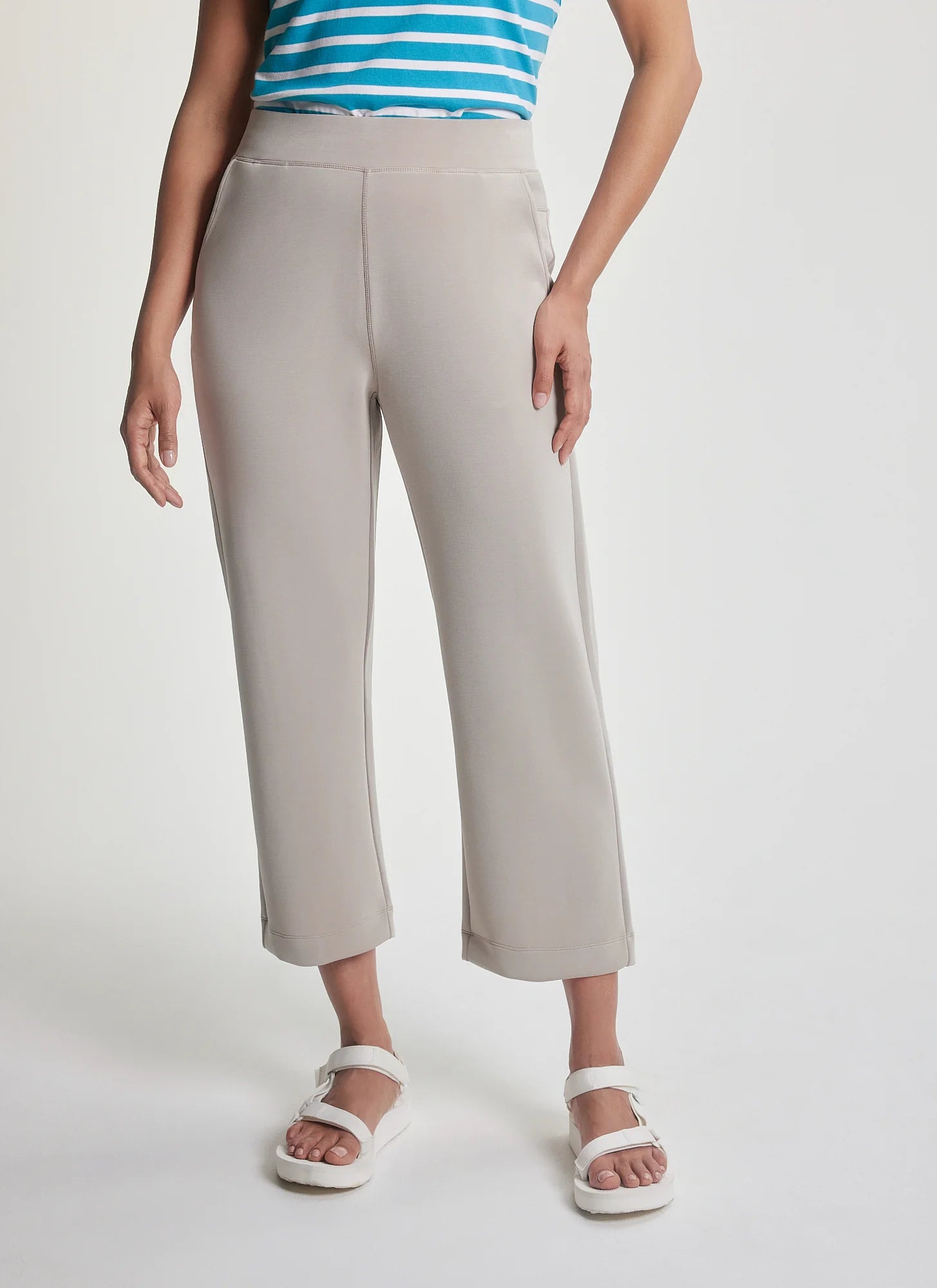 Women's Vero Capri Pants