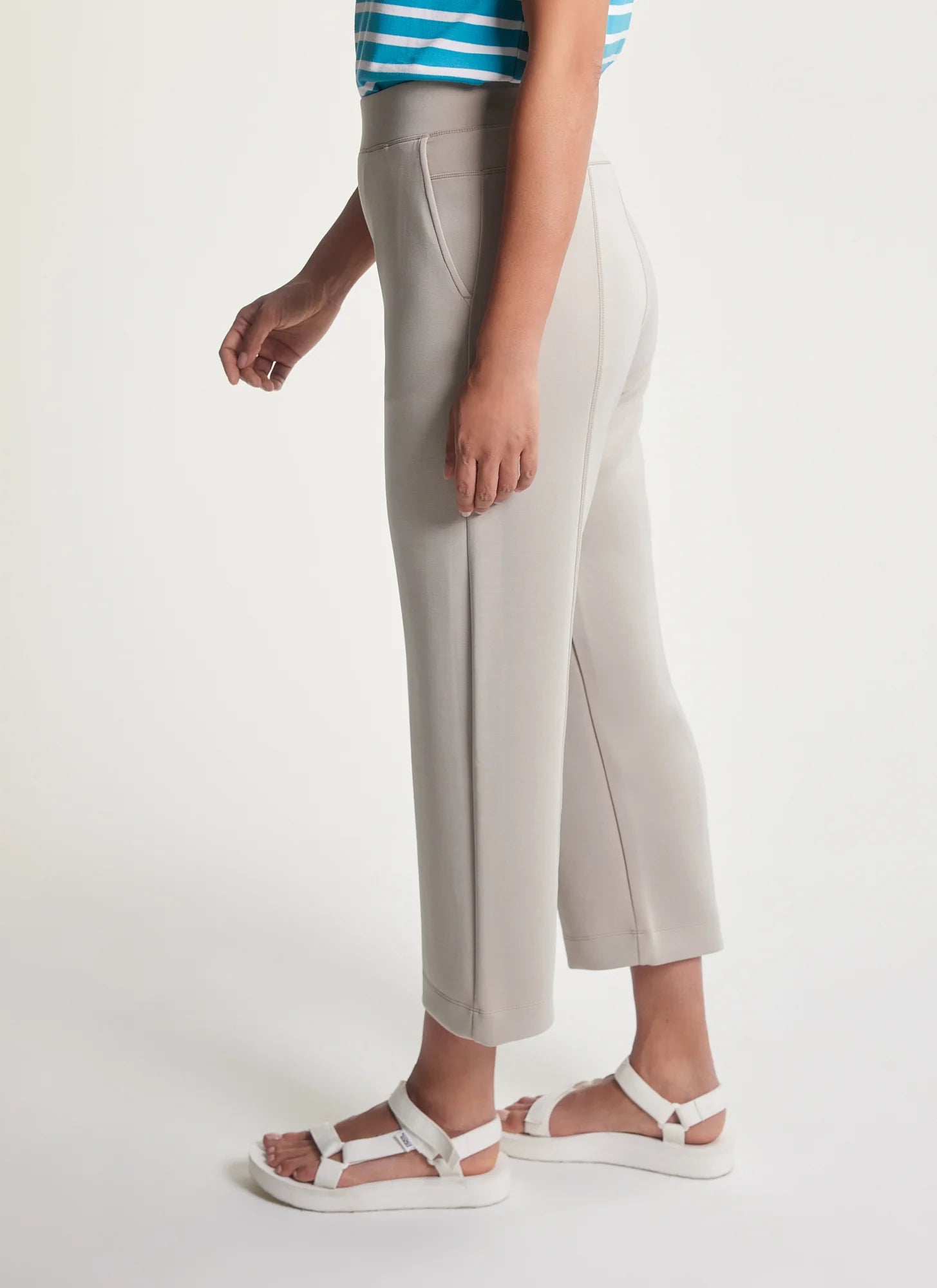 Women's Vero Capri Pants