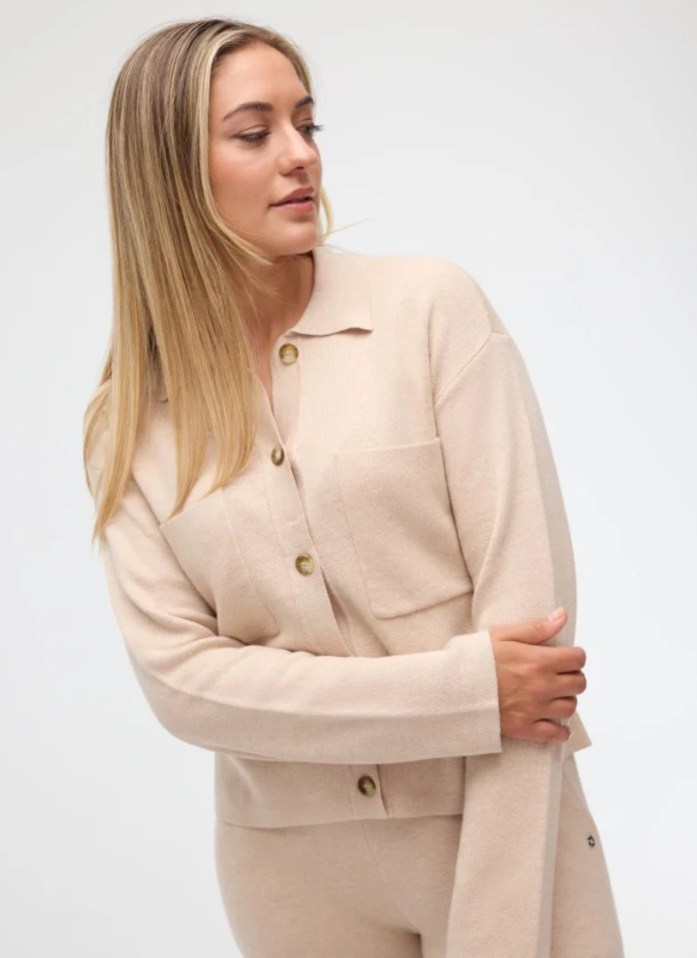 Women’s Hana Overshirt product image