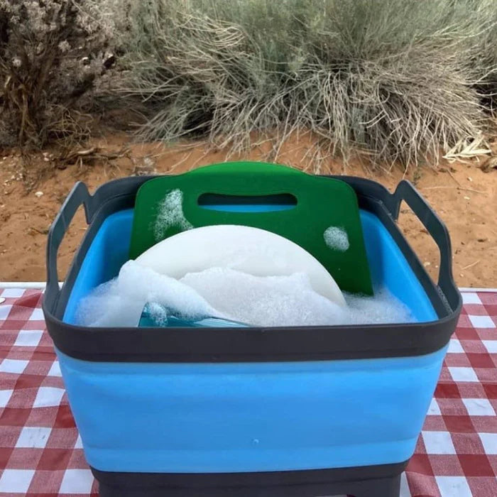Flat_Pack_Sink_8L_ontable_withdishes.webp
