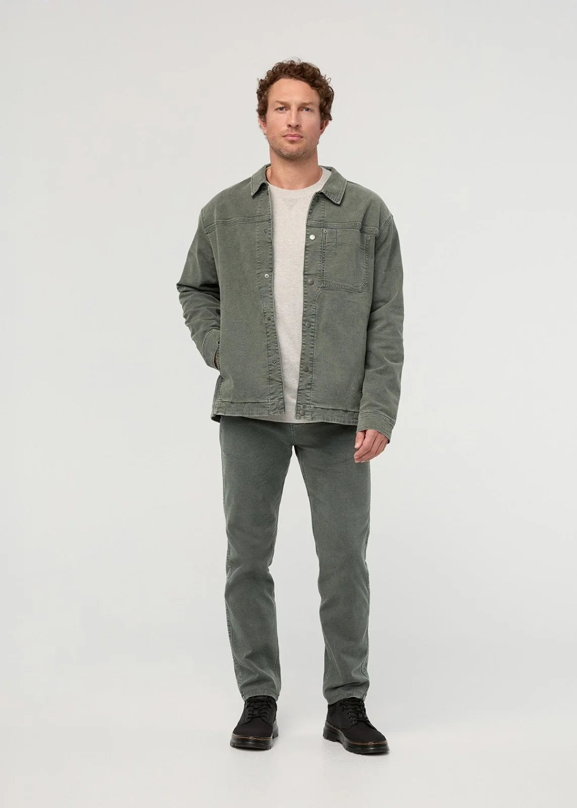 Men’s Stretch Canvas Loose Taper Pant product image