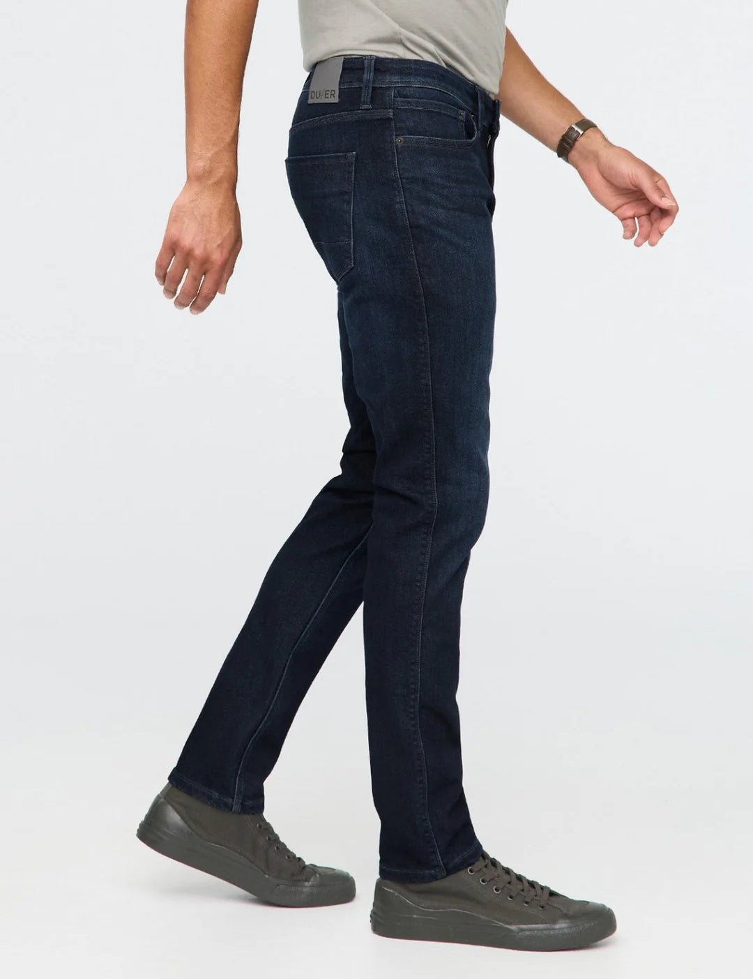 MFFT3300-Tech_Fleece_Denim_Slim-Dark_Indigo_6232_R-ECOM-405130.webp