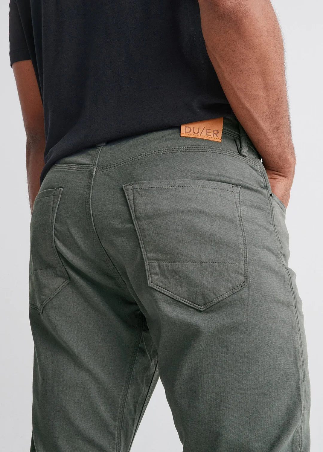 Men's No Sweat Athletic Taper Pant