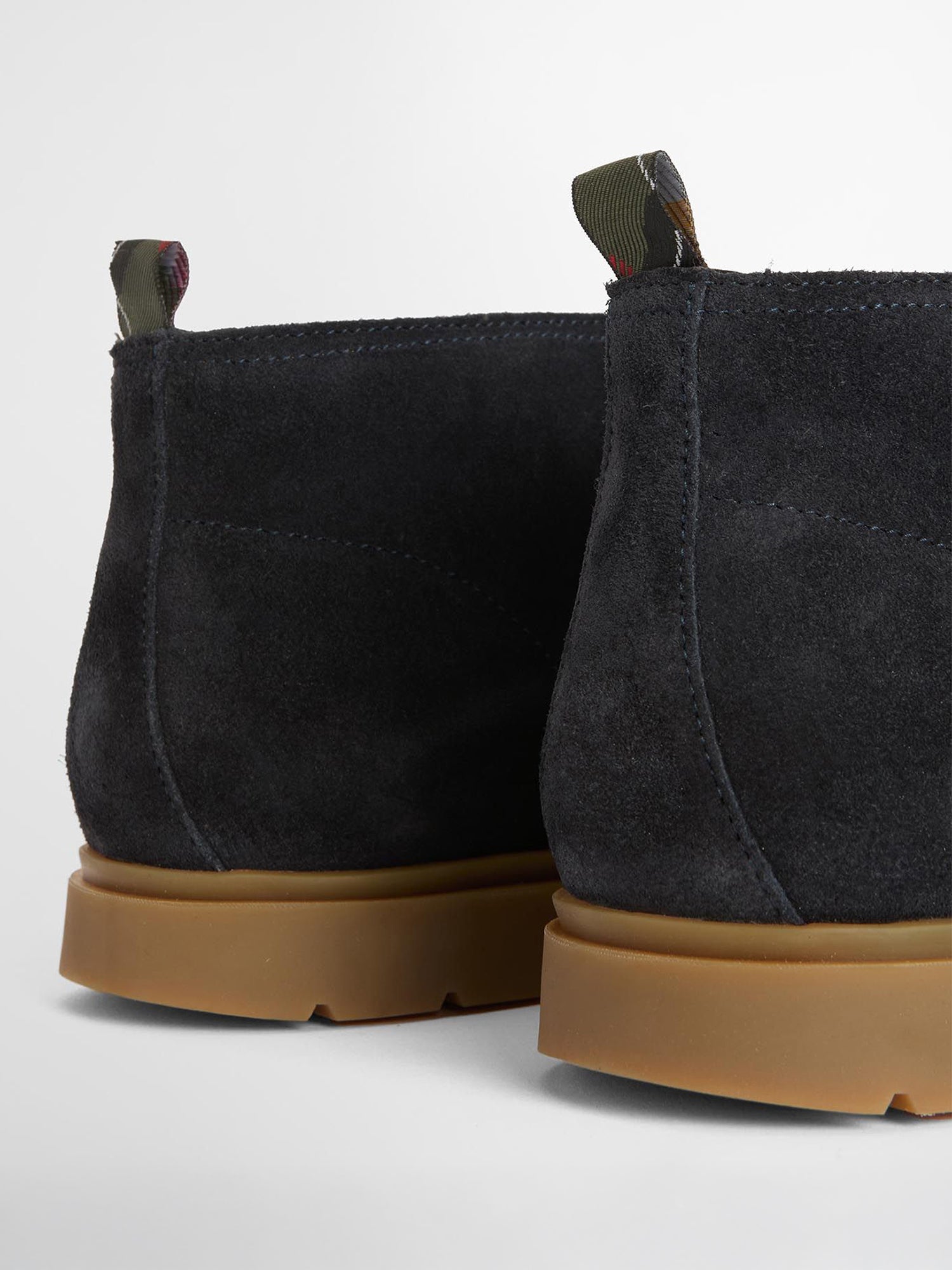 color:navy suede