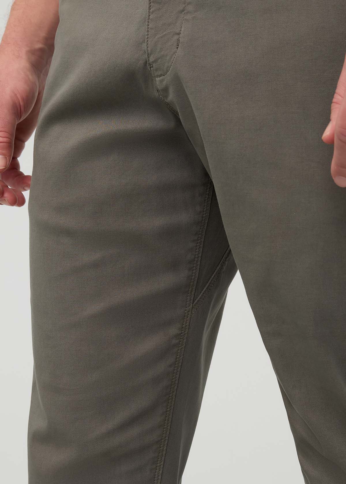 Men's Live Lite Athletic Taper Chino Pant