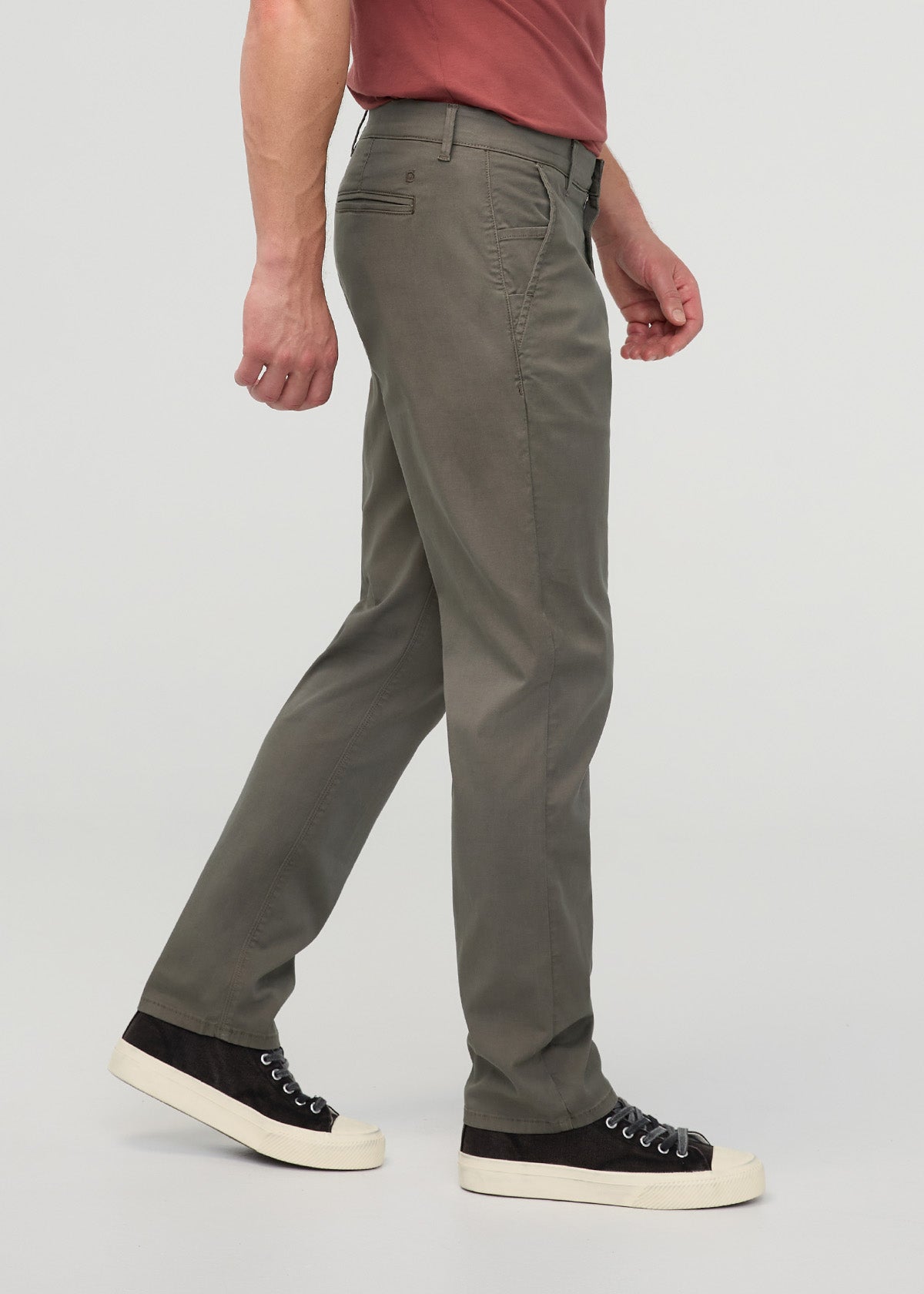 Men's Live Lite Athletic Taper Chino Pant