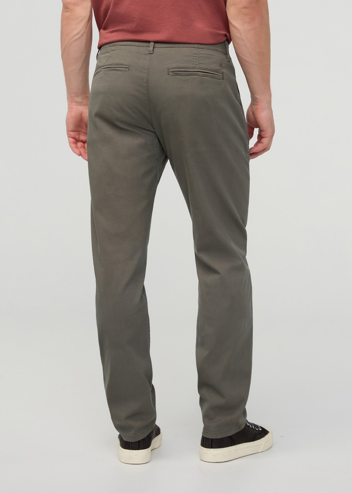 Men's Live Lite Athletic Taper Chino Pant