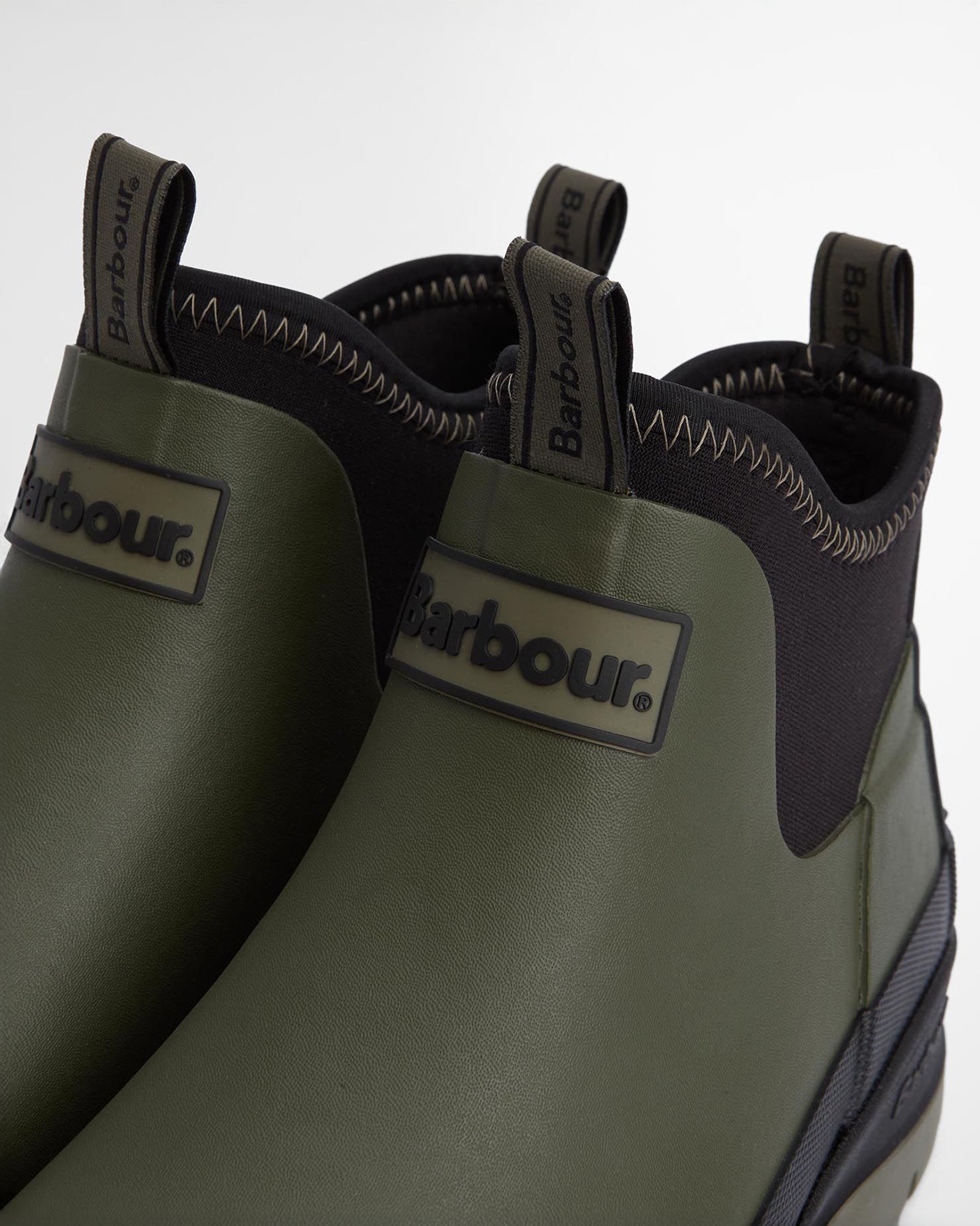 color:uniform green