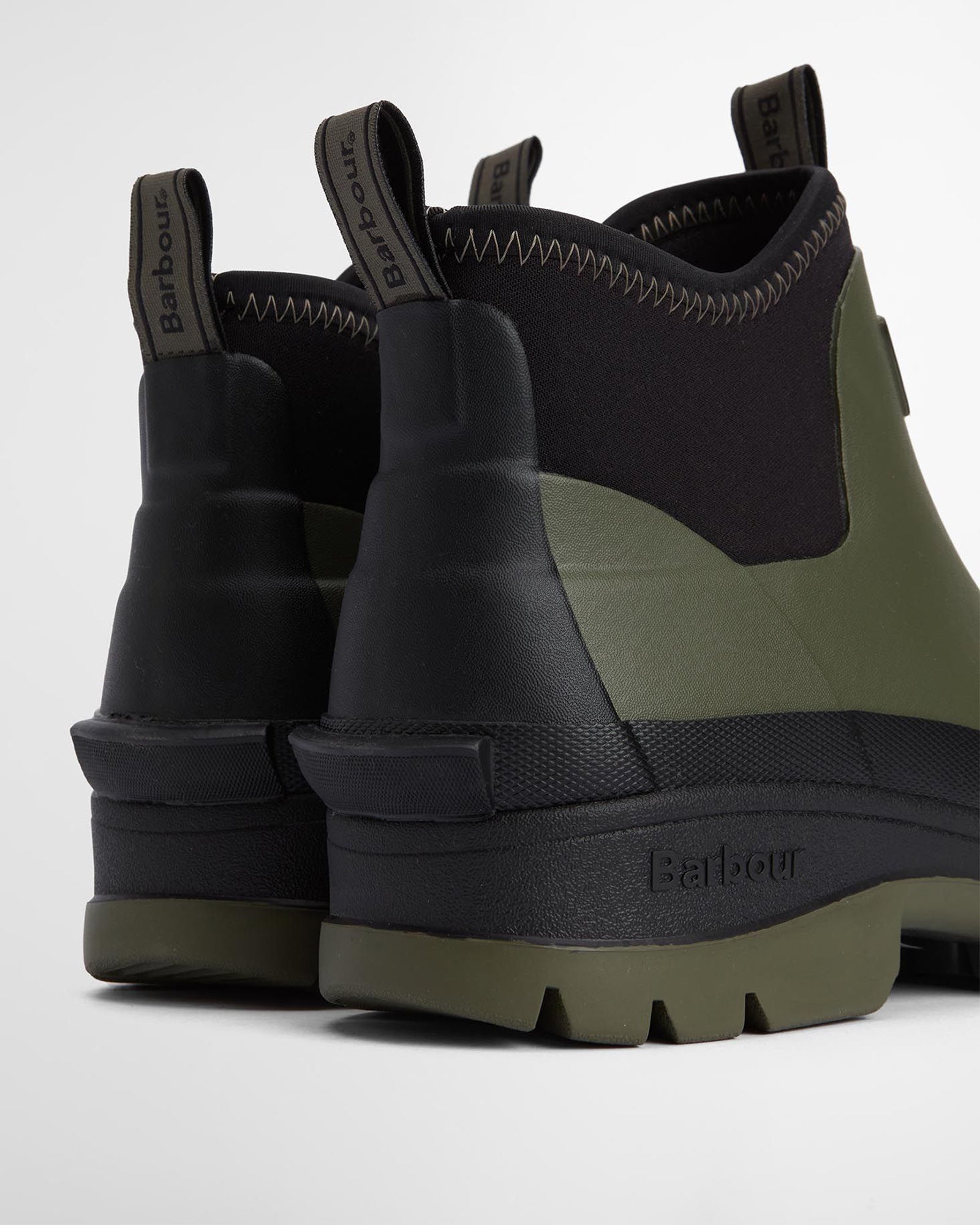 color:uniform green