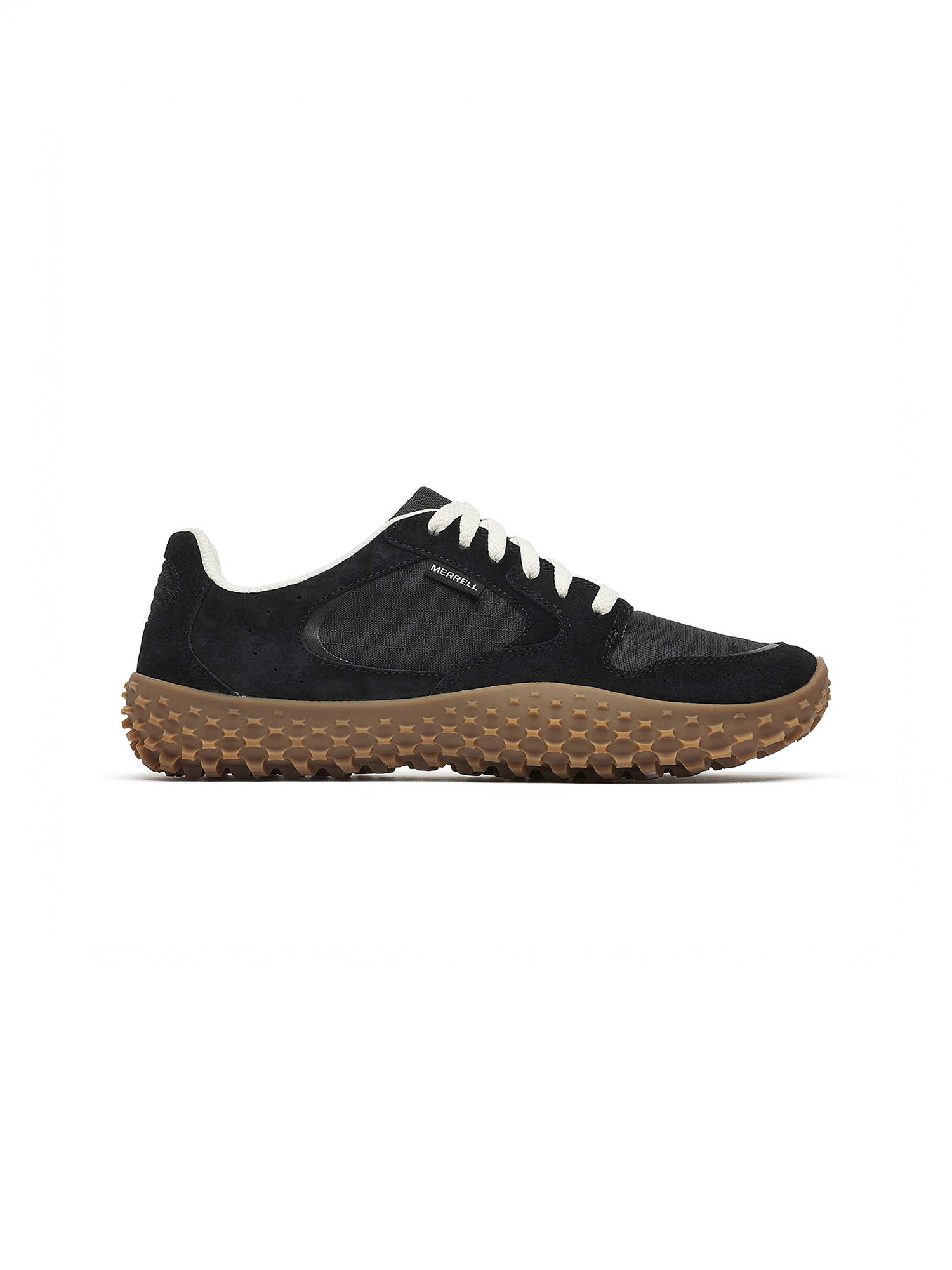 color:black